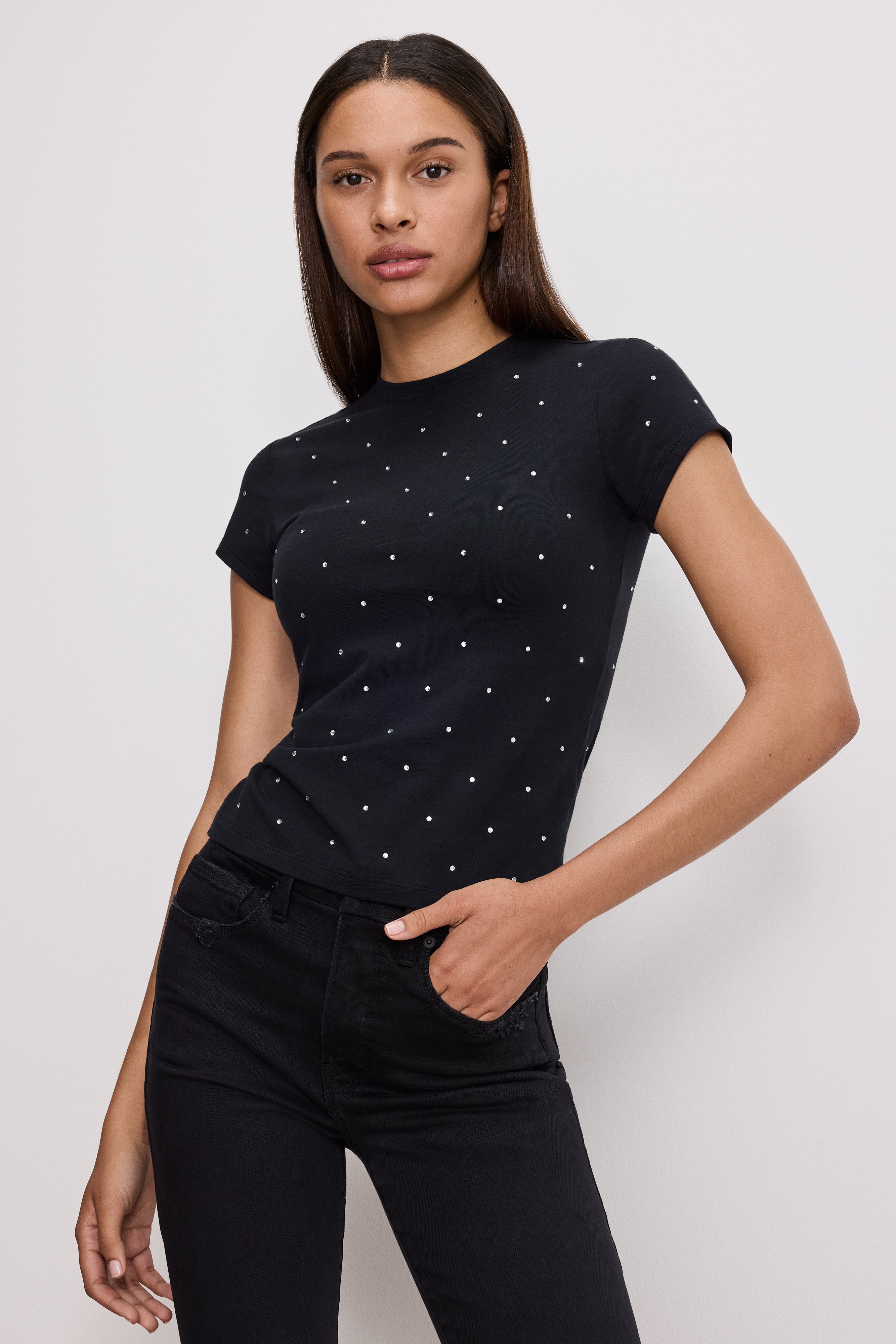 GOOD AMERICAN Sparkling V-Neck Lounge Tee | Jet Black (001)