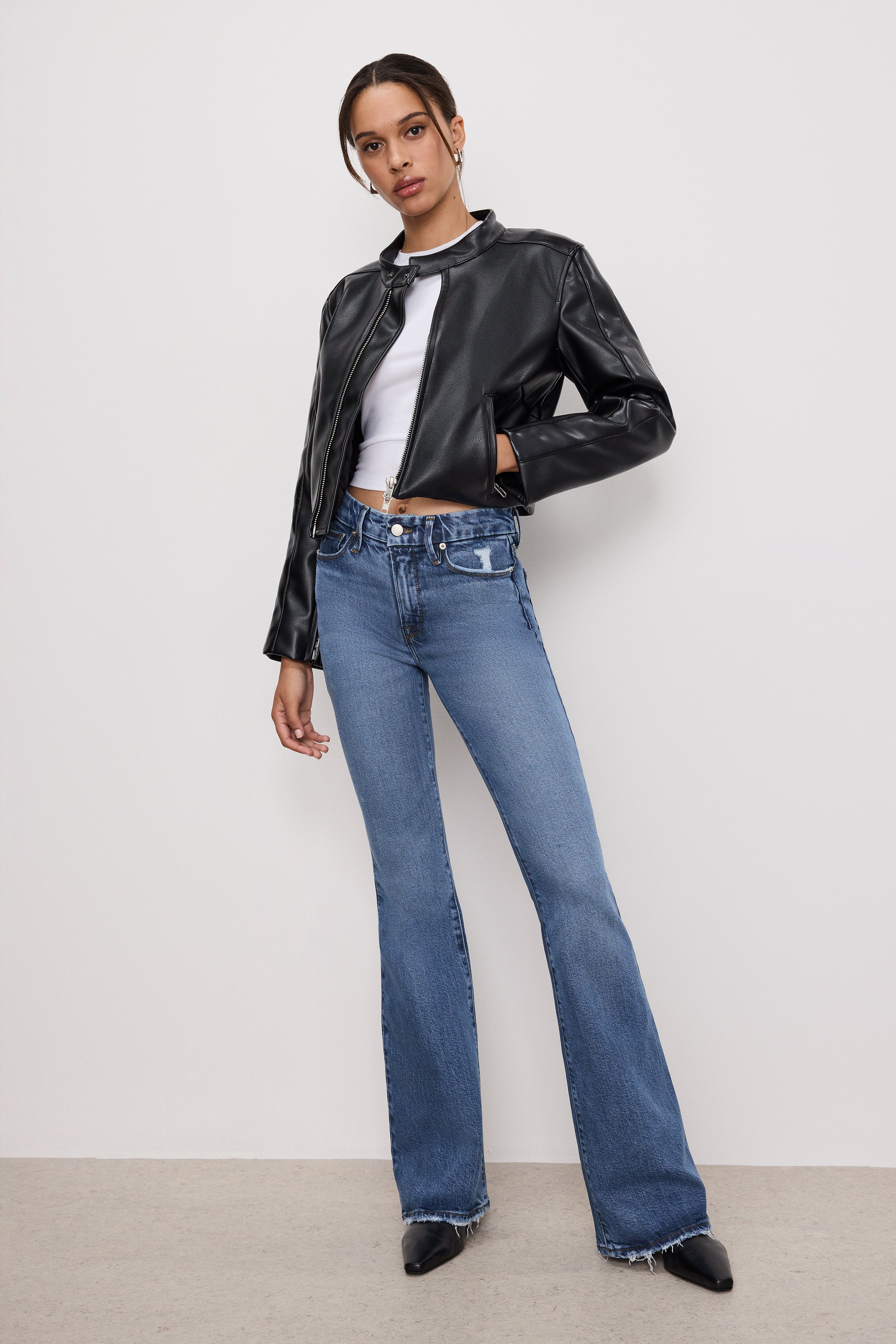 GOOD AMERICAN SOFT-TECH Flattering Fit Bootcut Denim | Ultra-Comfort Stretch Fabric in Indigo Wash