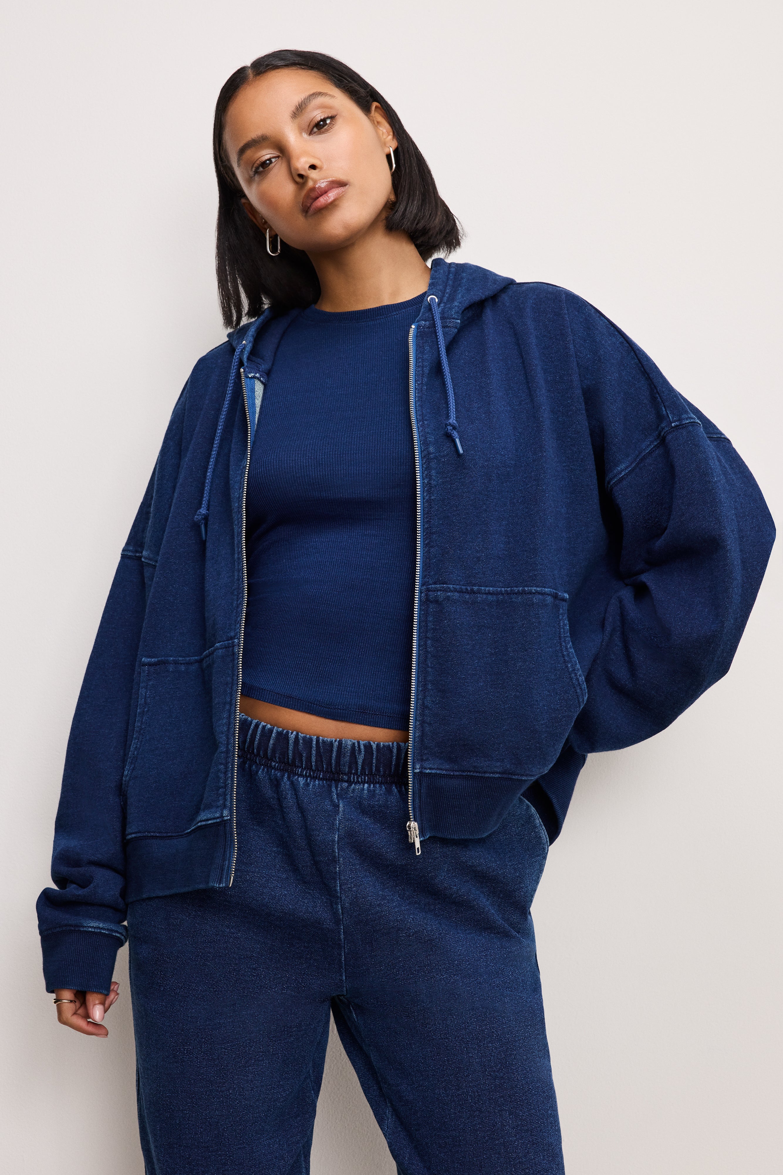 GOOD AMERICAN Vintage Indigo Relaxed Zip Hoodie | Distressed Box-Cut Style 377
