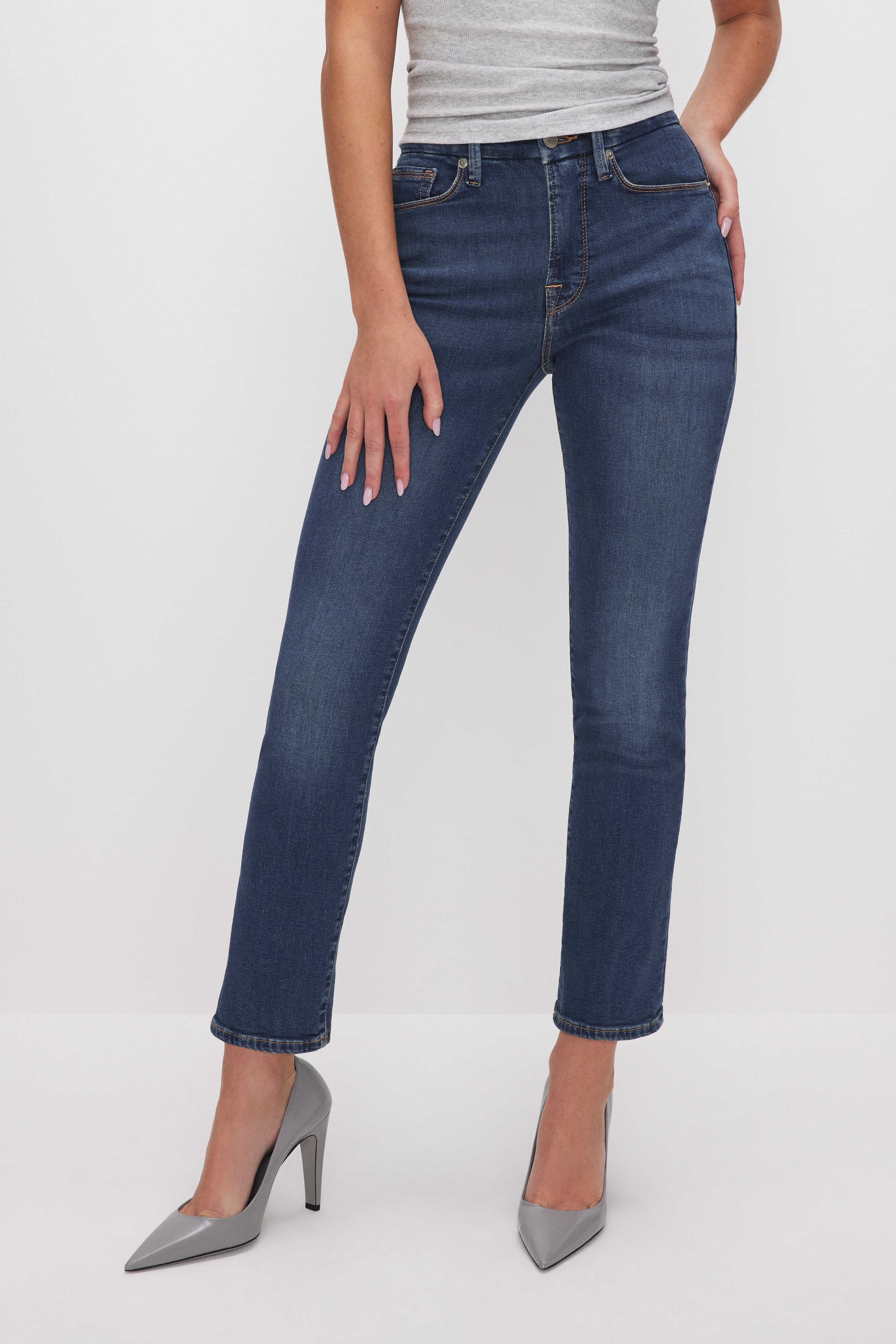 GOOD AMERICAN Flattering Straight-Leg Denim | Midnight Blue Wash | Perfectly Sculpted Fit