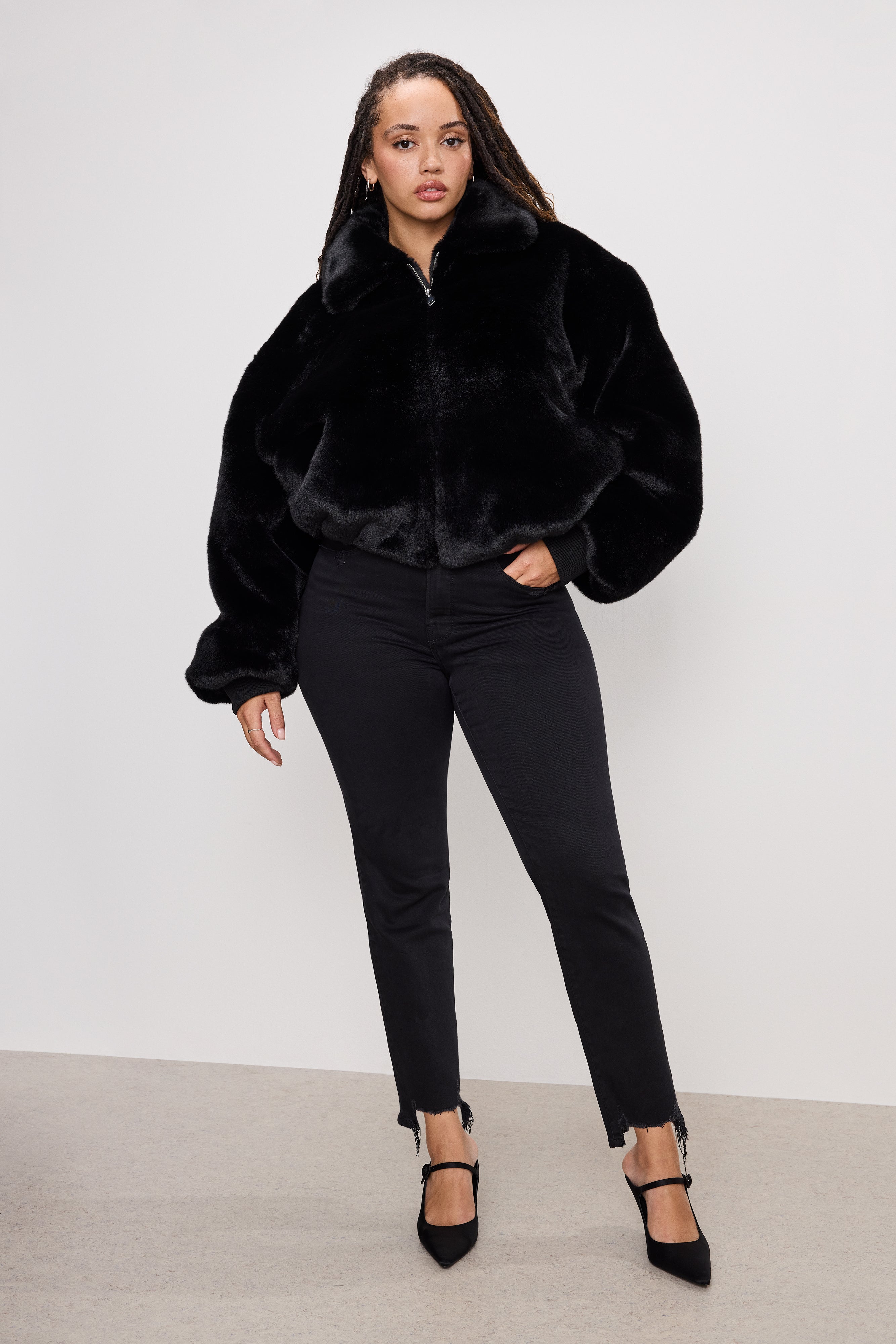 GOOD AMERICAN Luxe Faux-Fur Collar Coat | Onyx Black Winter Style