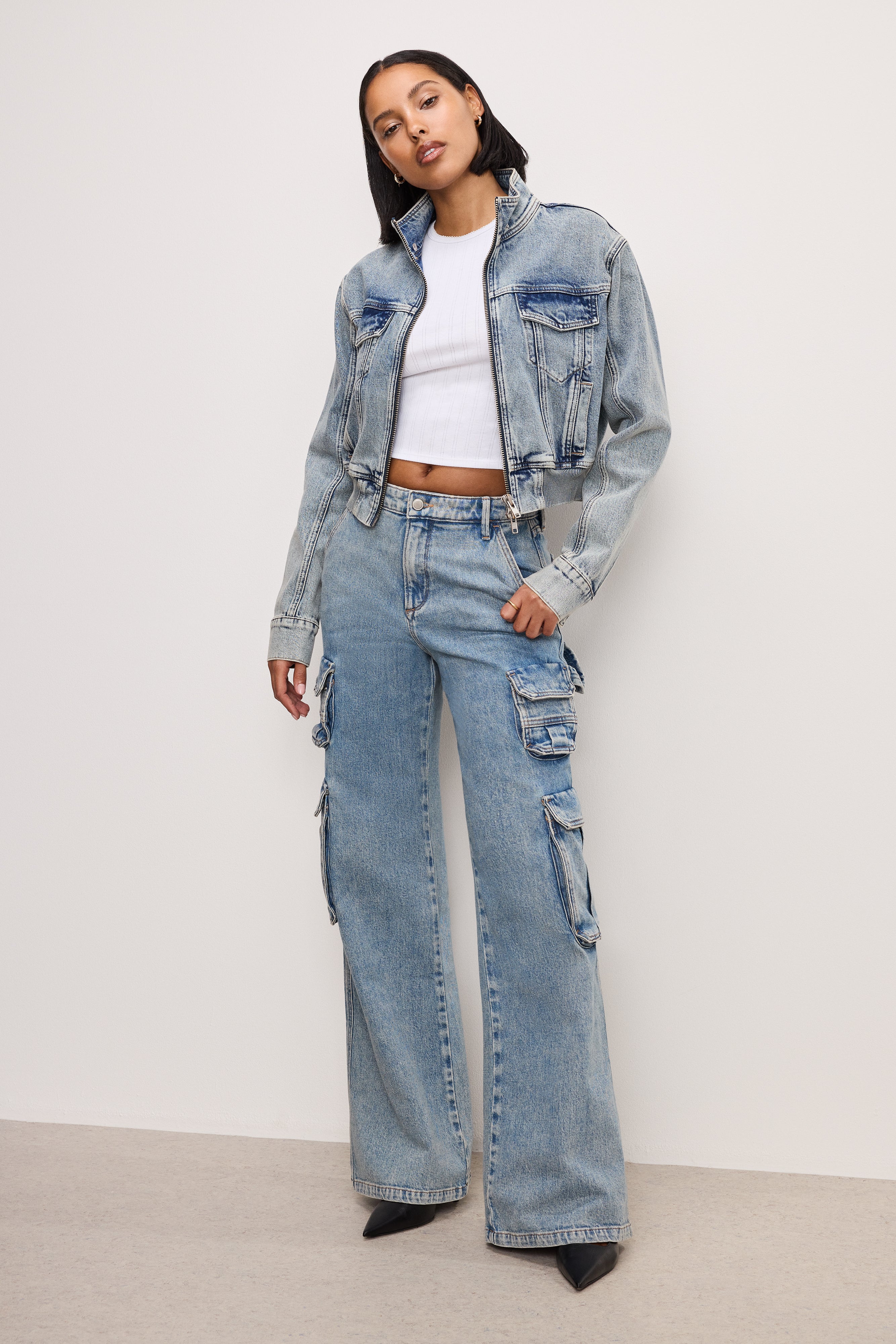 GOOD AMERICAN VINTAGE-INSPIRED DENIM JACKET | CLASSIC INDIGO WASH 762 