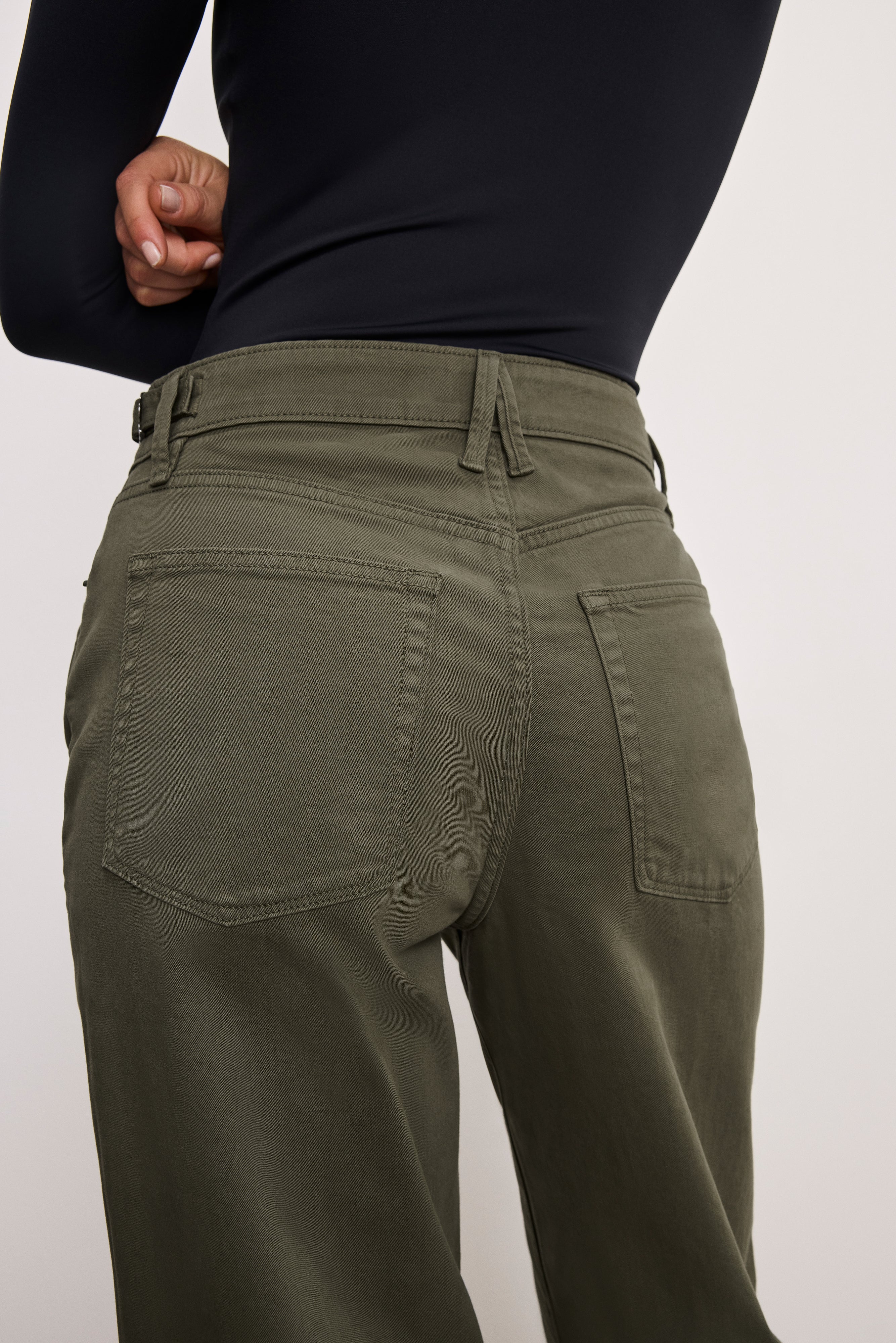 GOOD AMERICAN Relaxed-Fit Twill Pants with Customizable Waistband | FATIGUE001 