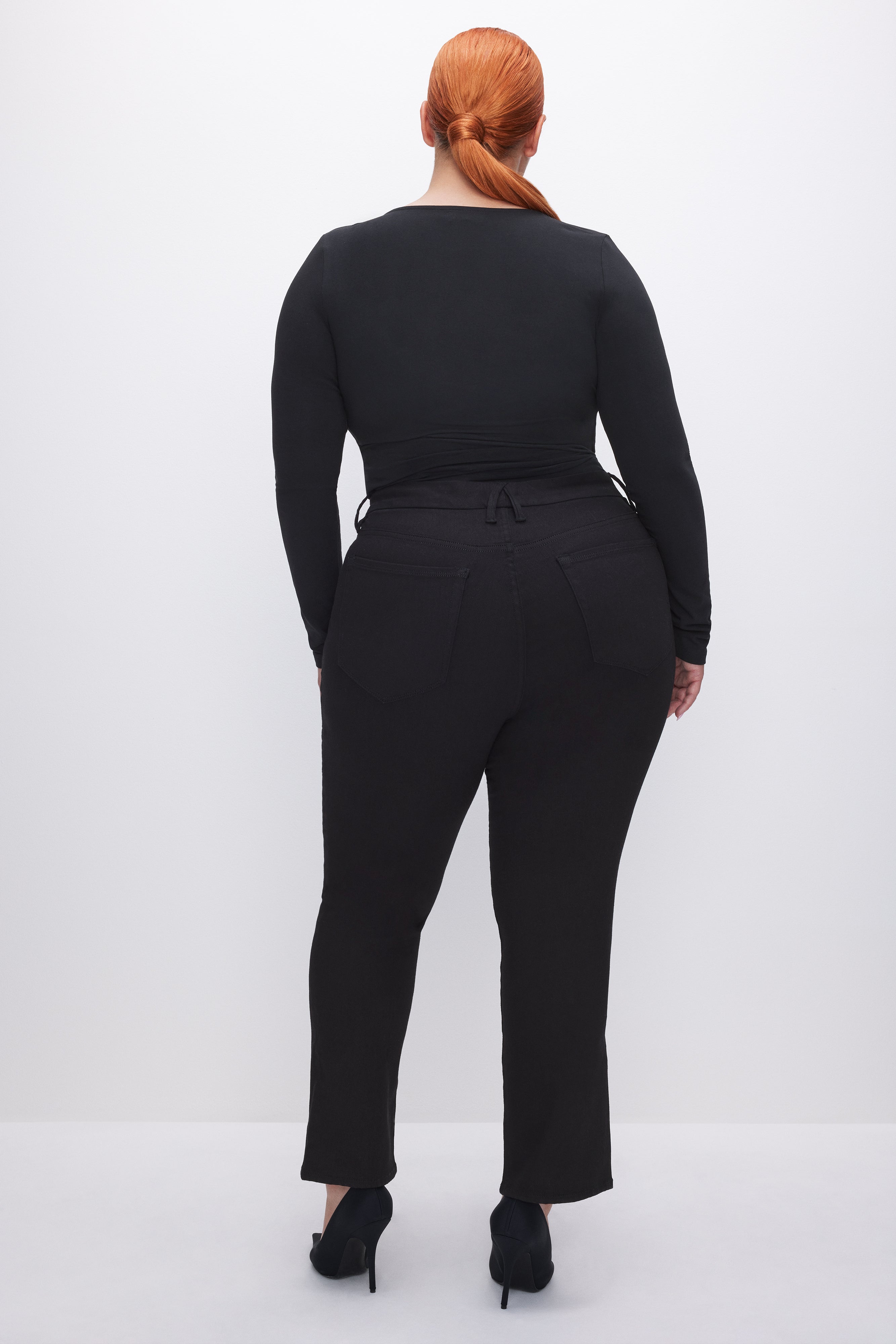 GOOD AMERICAN Timeless Slimming Straight-Leg Jeans | Classic Black 001