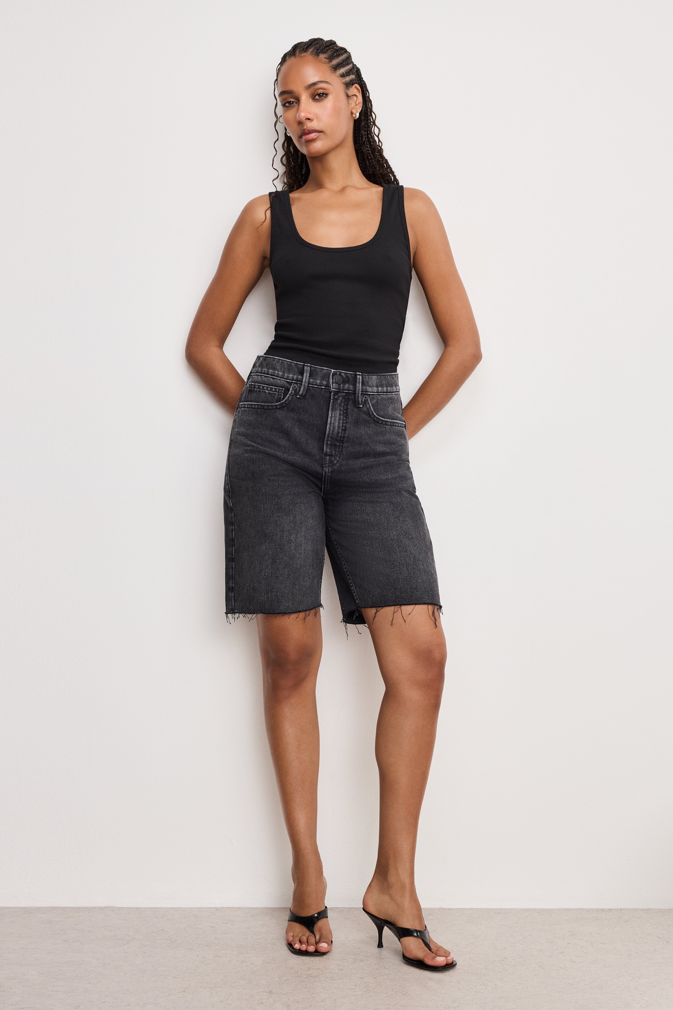 GOOD AMERICAN Classic Fit Bermuda Shorts | Premium Comfort in Jet Black 381