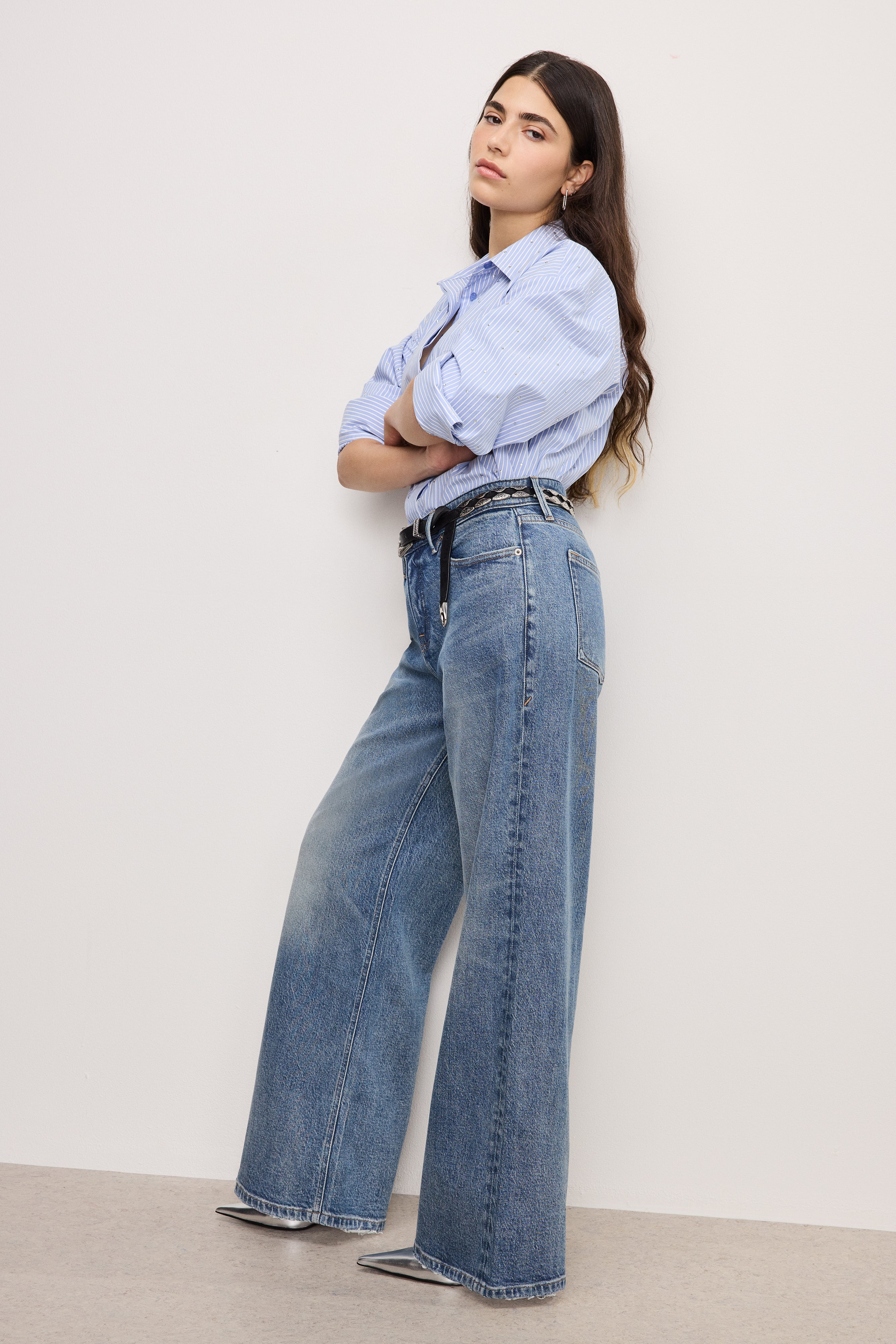 GOOD AMERICAN GOOD EASE Effortless Slim Fit Denim for Petite Frames | Indigo575 Wash 