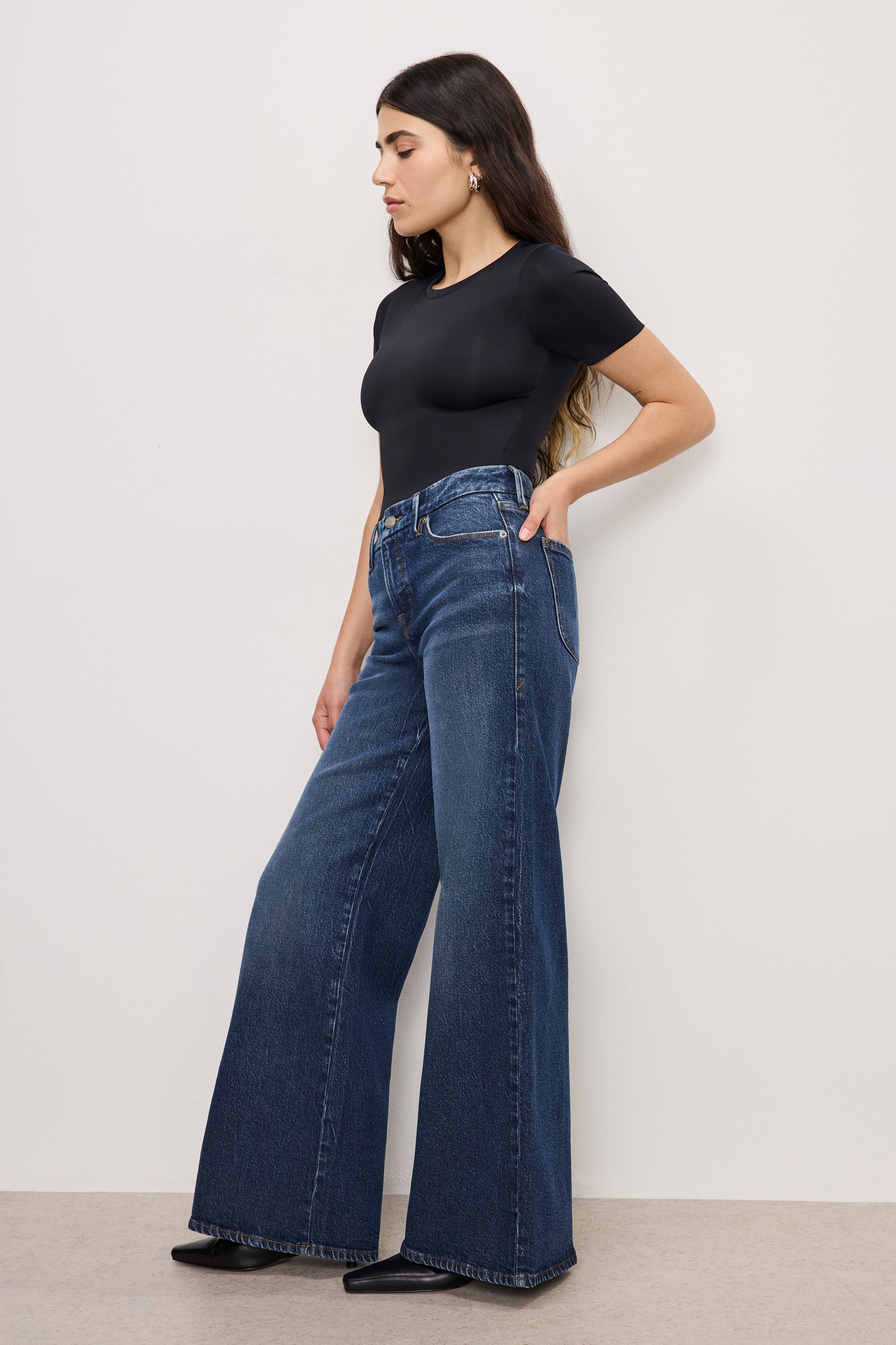 GOOD AMERICAN Flattering Petite Palazzo Jeans | Comfortable Wide-Leg Denim in Indigo 764 