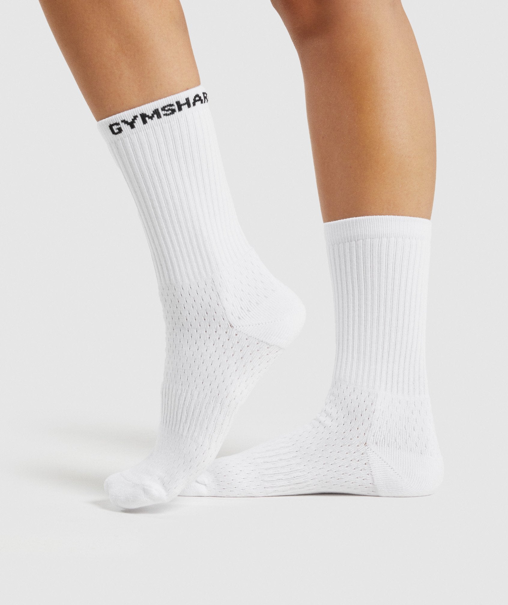 GYMSHARK Gymshark High-Performance Athletic Crew Socks with Embroidered Branding - Single Pair in Crisp White