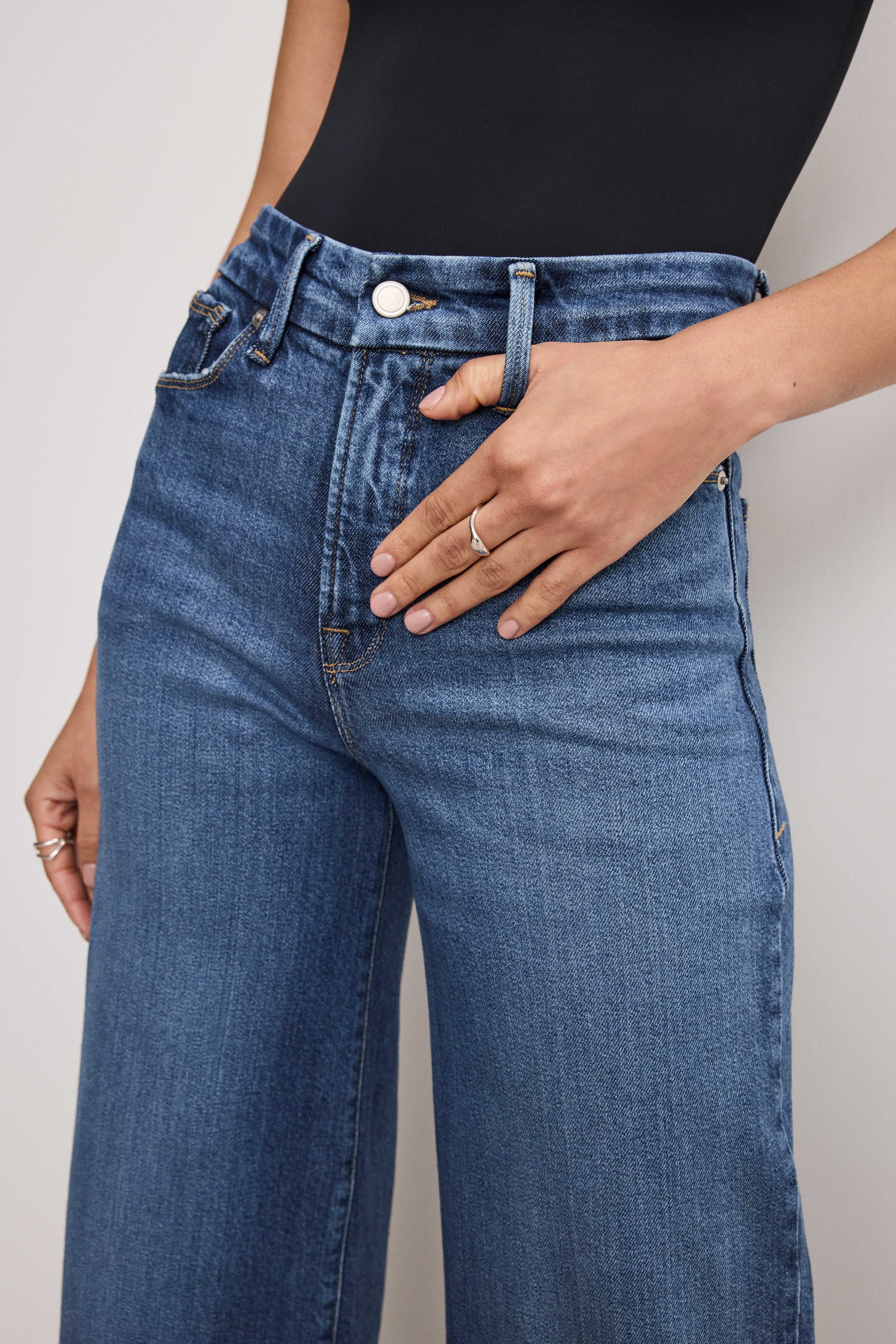 GOOD AMERICAN Ultra-Comfy High-Waist Cropped Palazzo Jeans with Breezy Fit | Stylish Indigo Wash 737 