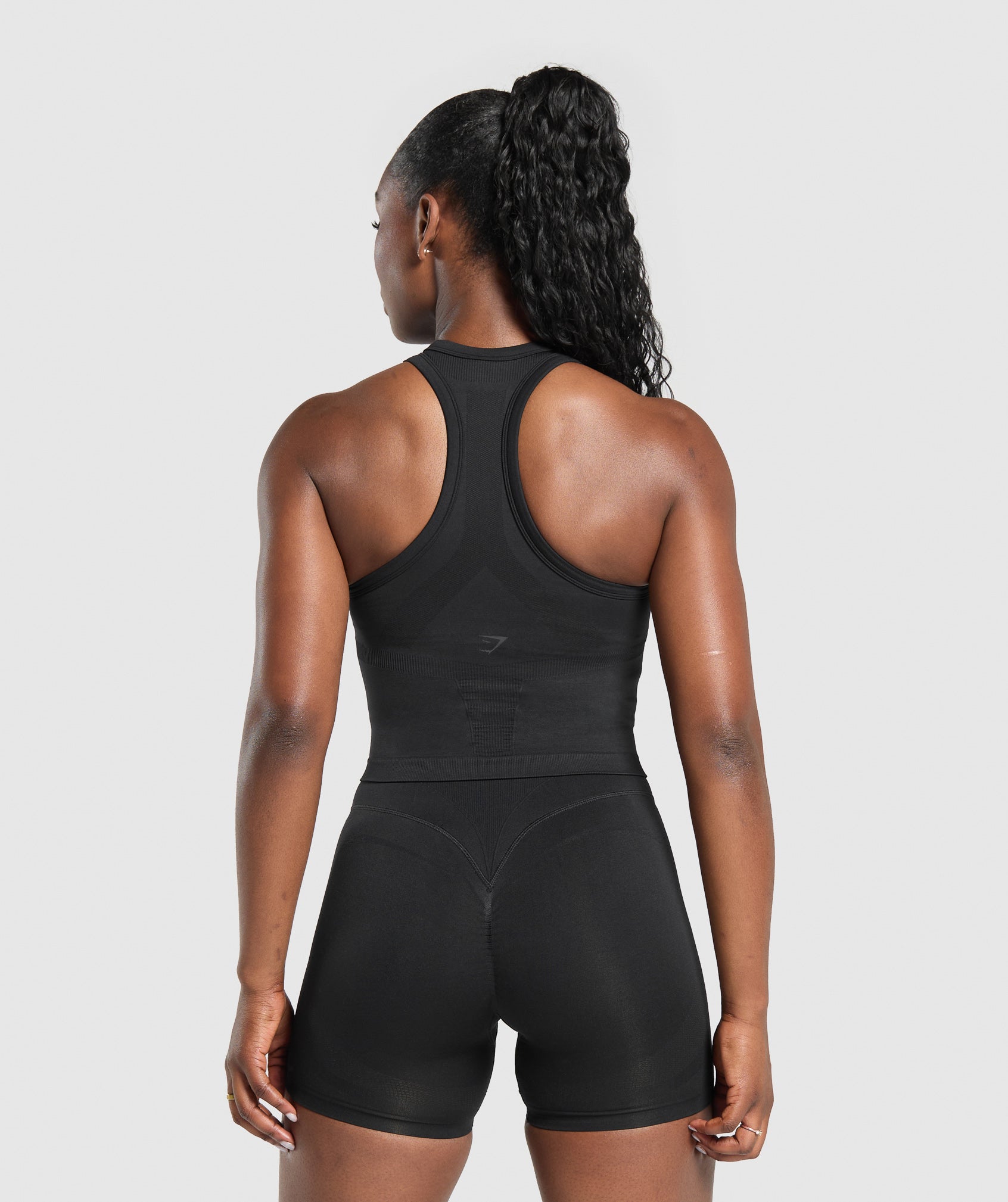 GYMSHARK Active Seamless Workout Tank Top - Performance-Fit Black 