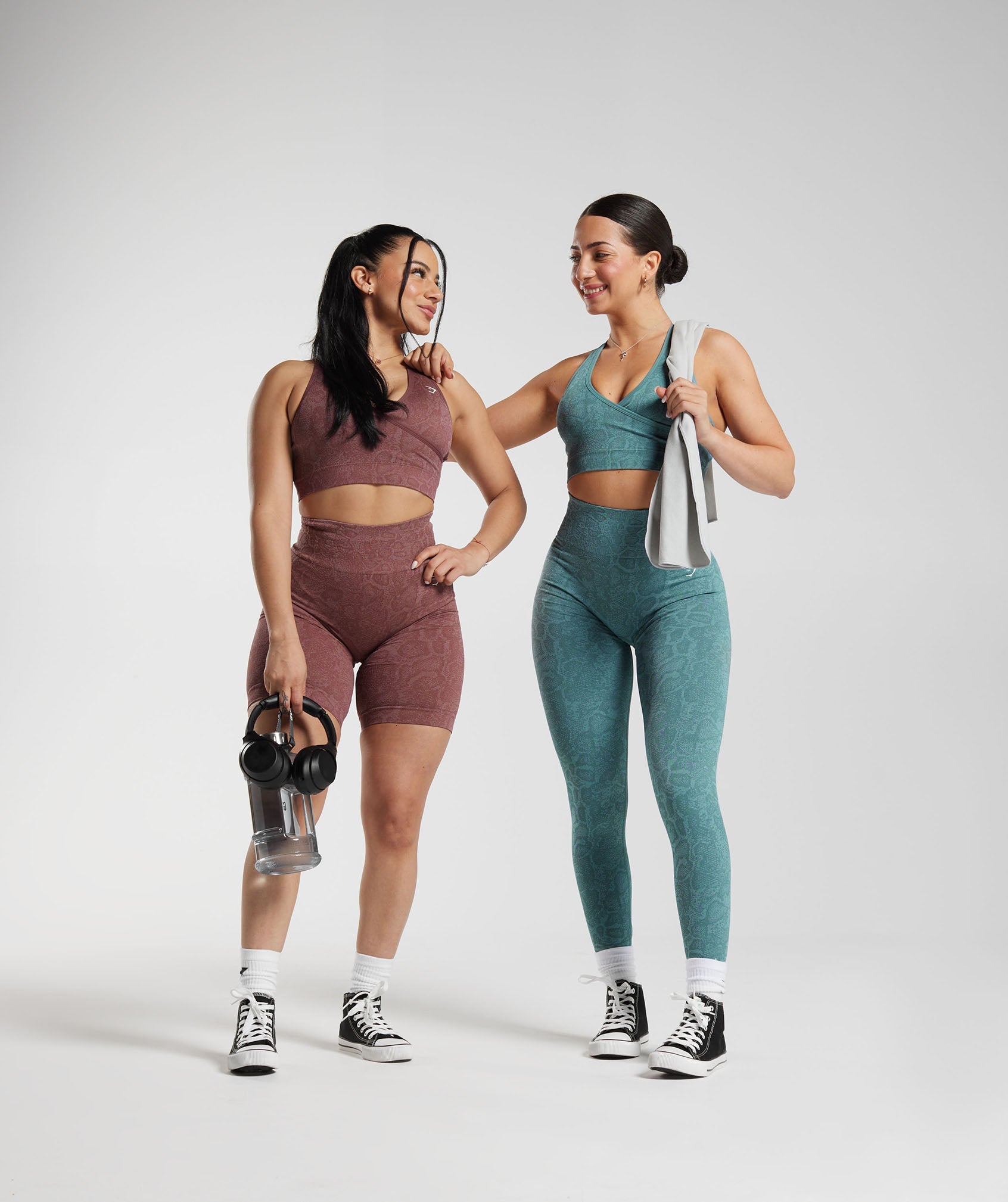 GYMSHARK Adapt Animal Ultra-Soft Seamless Sports Bra - Dusty Rose & Vibrant Magenta Tones