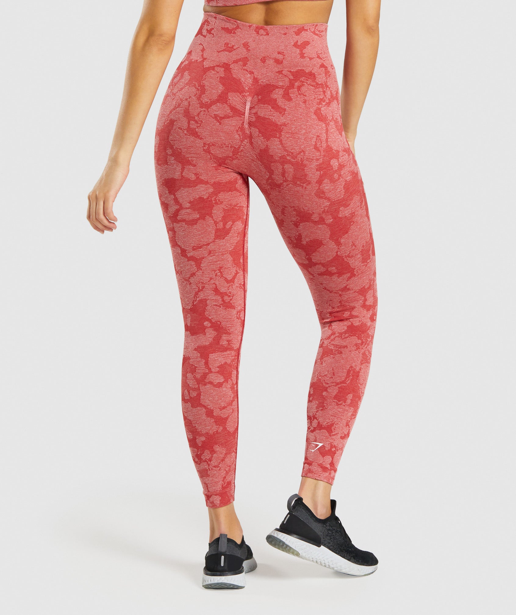 GYMSHARK Adaptive Camo-Print High-Waisted Seamless Leggings - Vibrant Crimson Red 