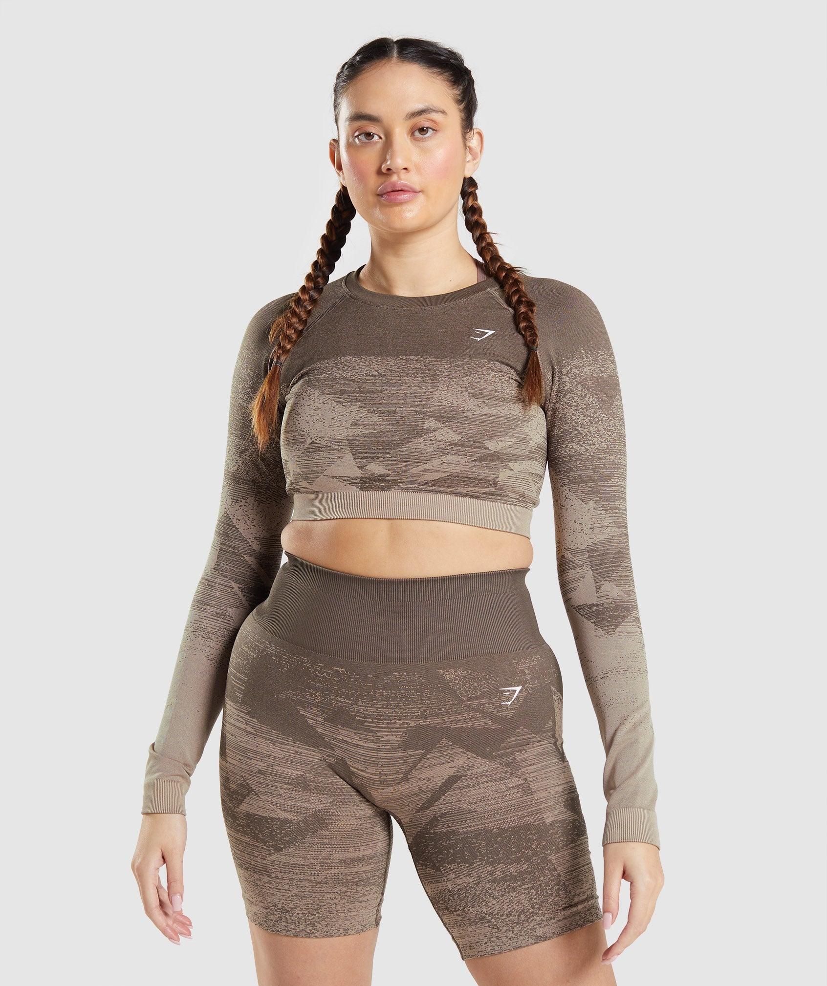 GYMSHARK Gymshark Soft Ombre Cropped Tee with Triangle Detailing | Penny Brown Print Design