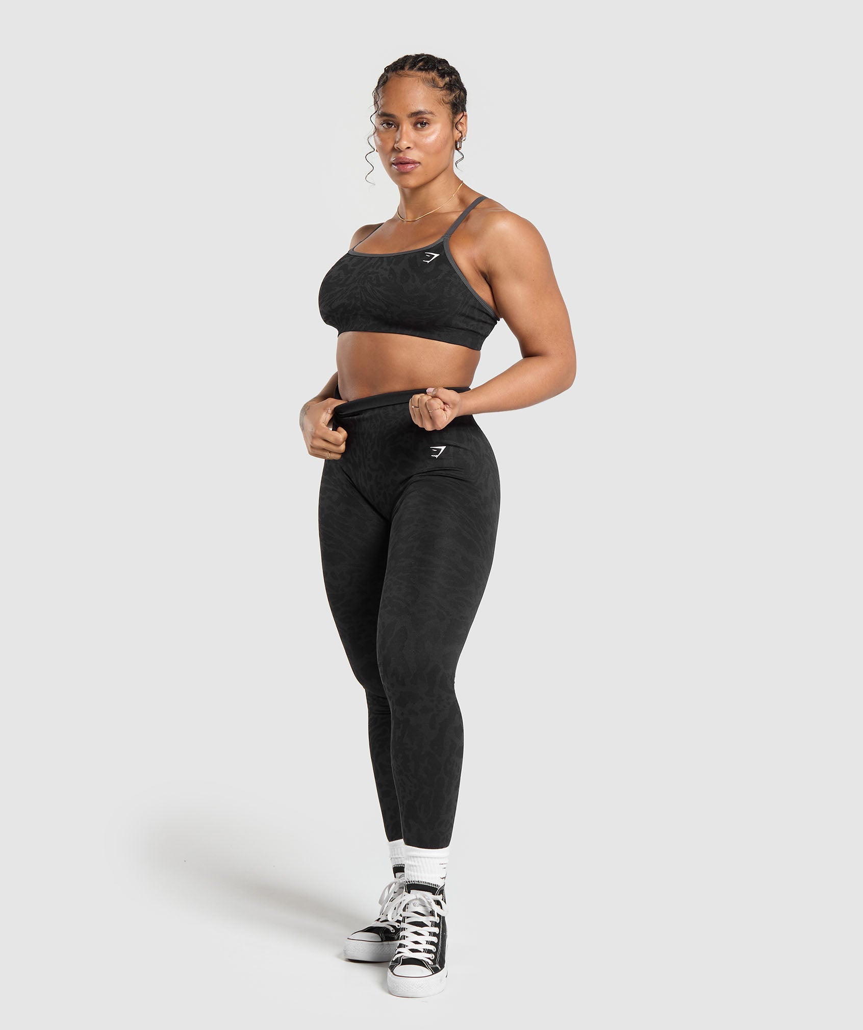 GYMSHARK Adaptive Safari-Inspired High-Waisted Leggings - Seamless Workout Pants in Black/Charcoal 