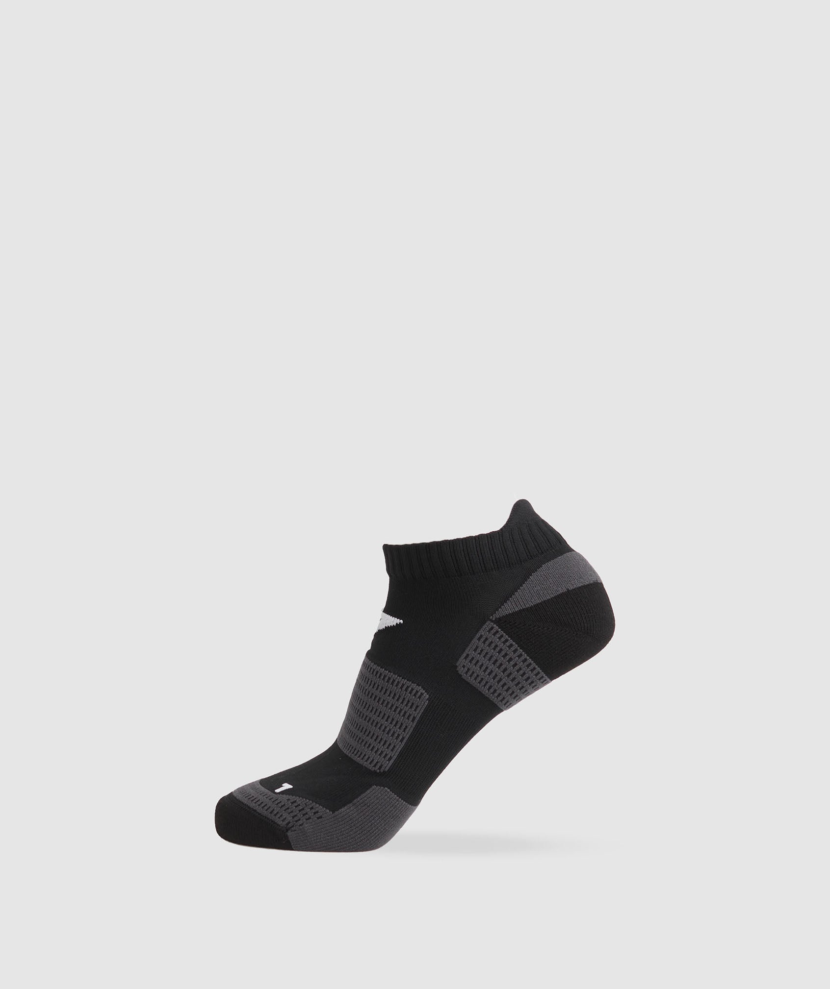 GYMSHARK Athletic Ankle Socks - Breathable Workout Essentials in Black
