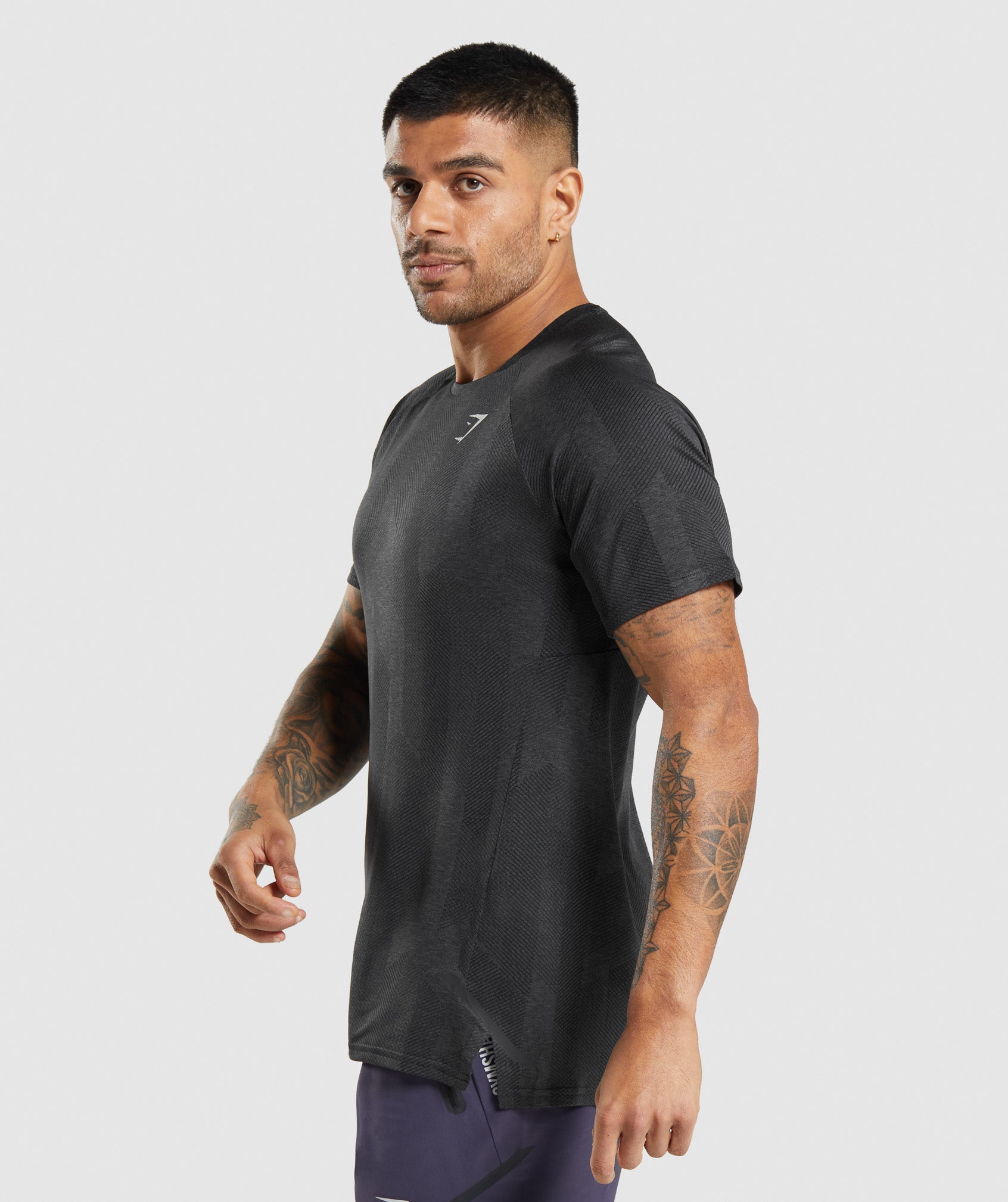 GYMSHARK Gymshark APEX Training Tee for Men - Shadow Charcoal/Steel Grey 