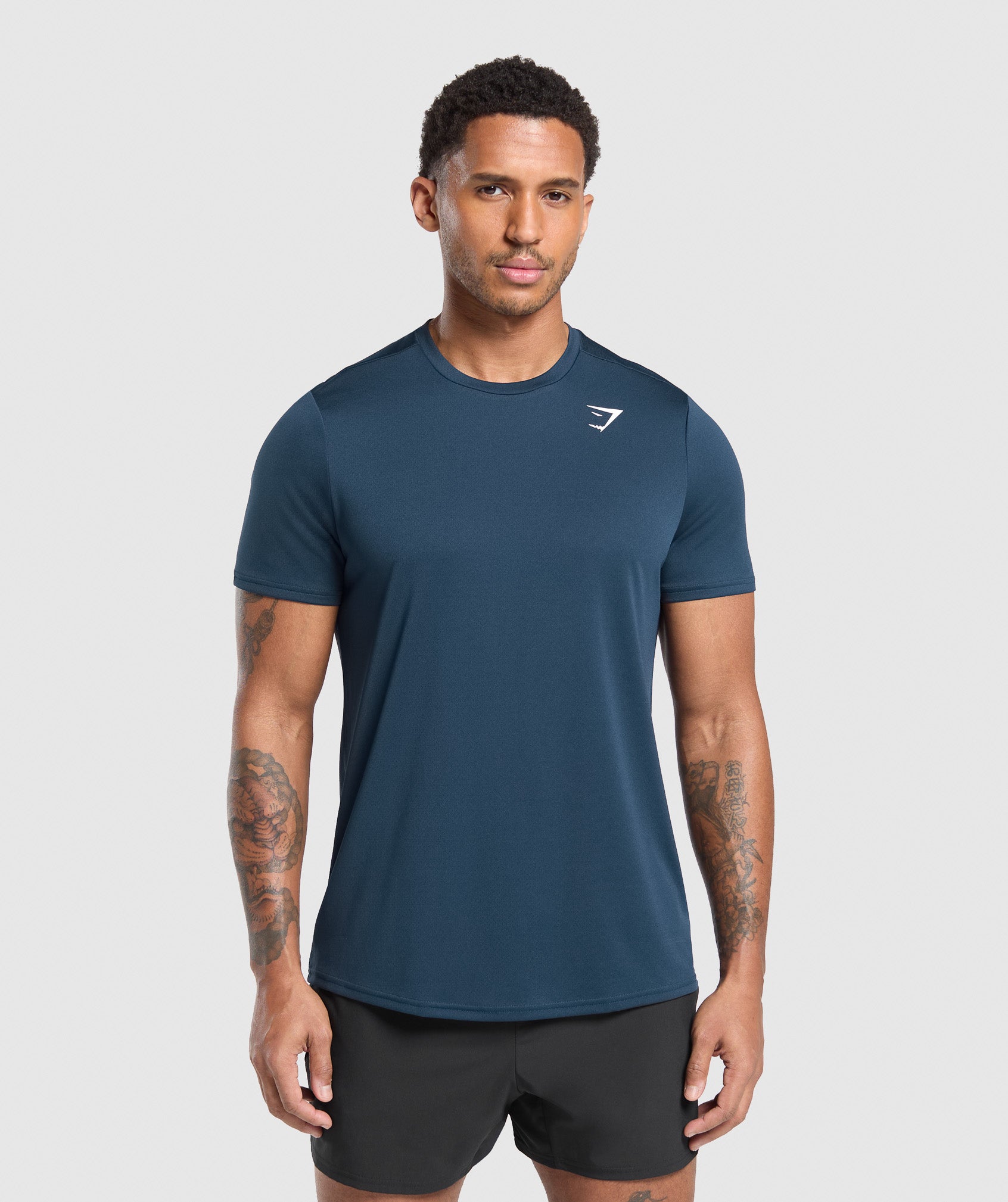 GYMSHARK Men's Arrival Classic Fit Crew Neck Tee - Deep Navy Blue