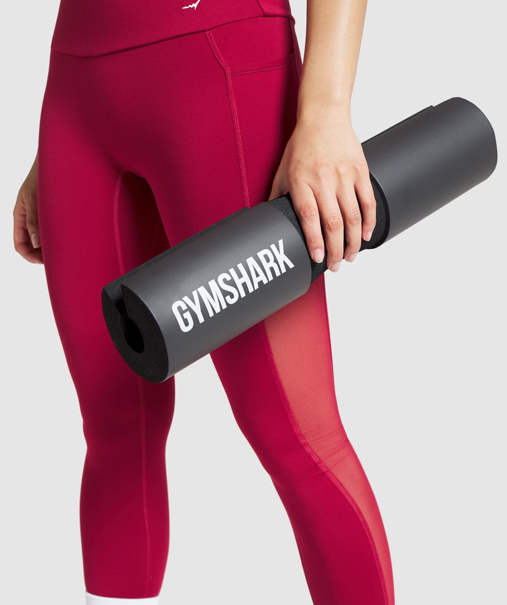 GYMSHARK Pro-Grade Barbell Cushion - Midnight Black Edition 