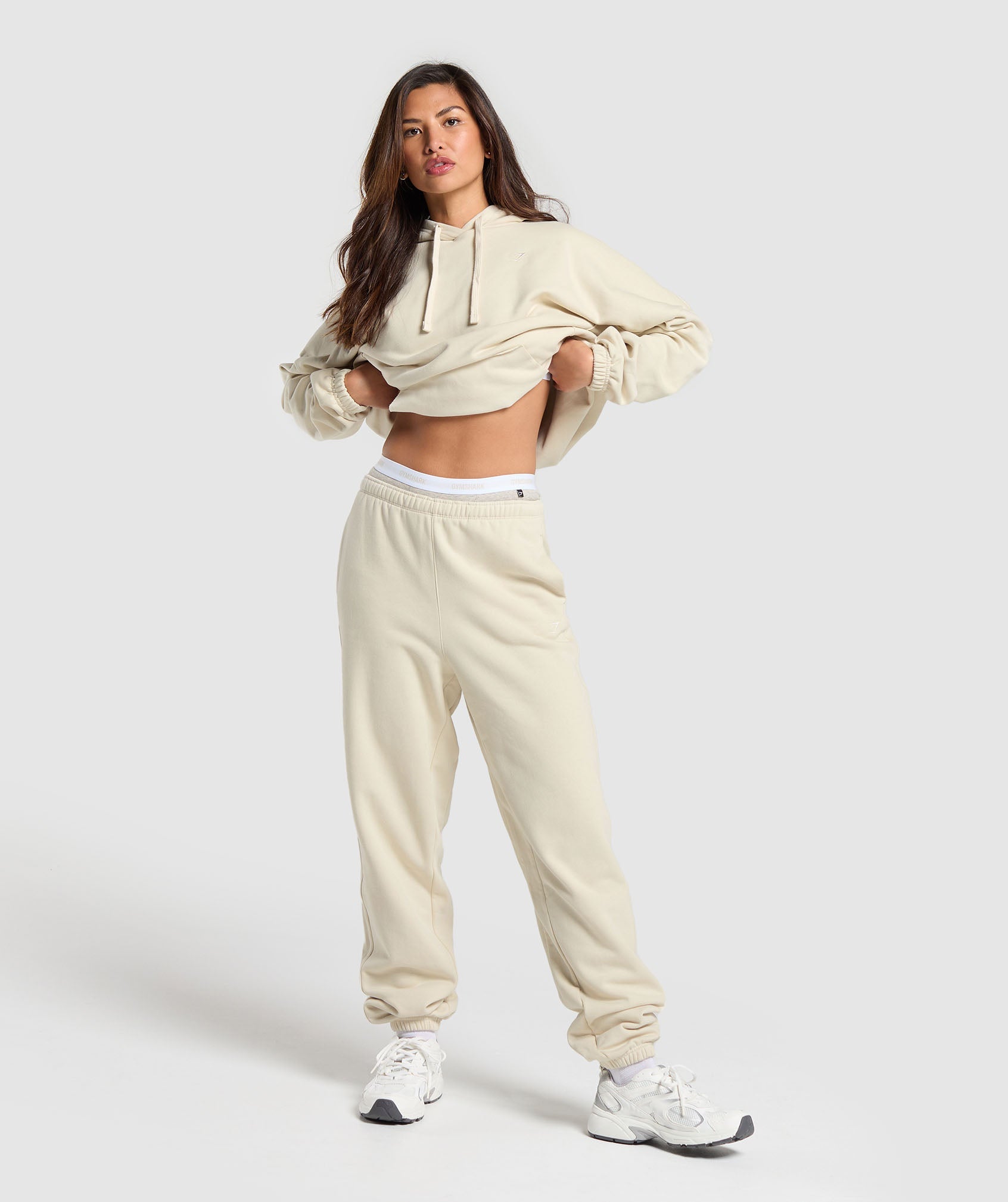 GYMSHARK Gymshark Cozy Fleece-Lined Joggers in Creamy Ecru White - Premium Comfort Fit for Workouts & Lounge 
