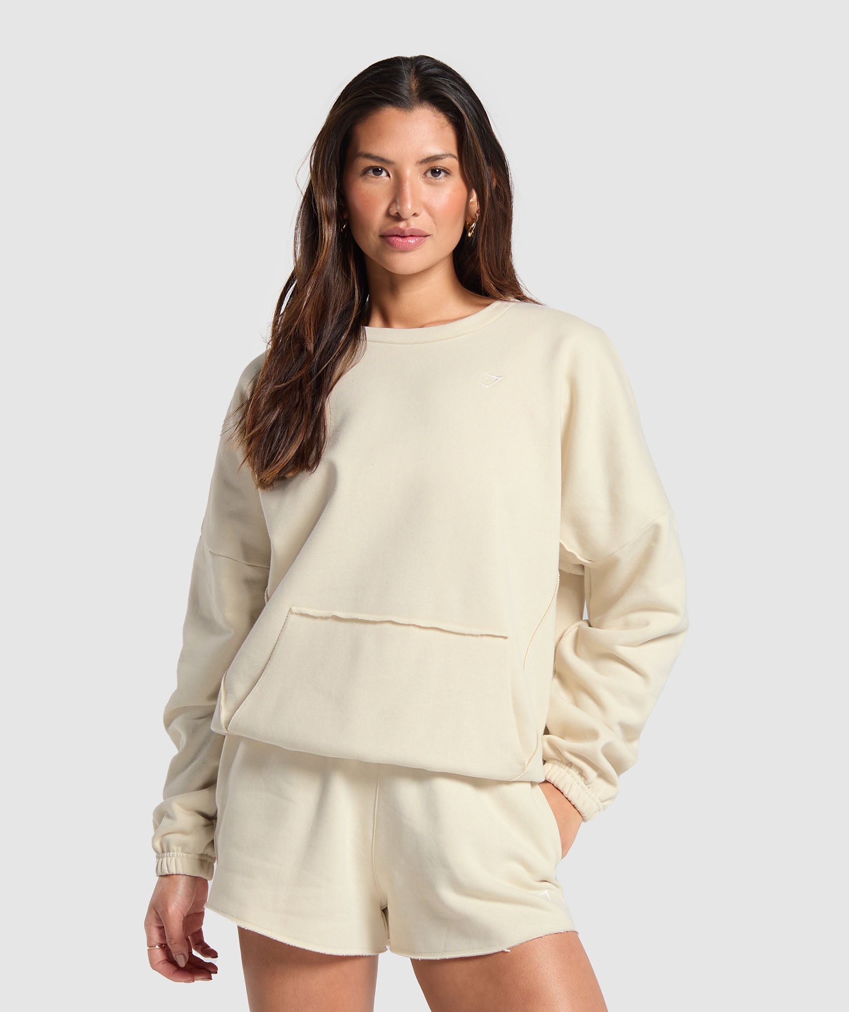 GYMSHARK Oversized Fleece Crewneck Sweatshirt - Cloud White Cozy Fit
