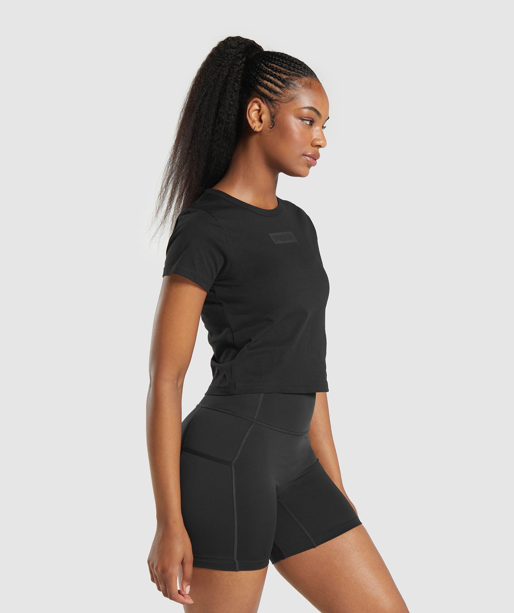 GYMSHARK Block-Pattern Fitness Cropped Tank - Sleek Black 