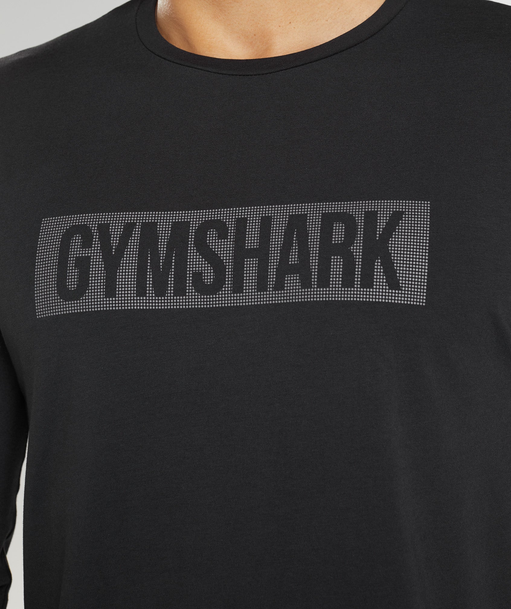 GYMSHARK Gymshark Block Long Sleeve Crew Neck Tee in Jet Black 