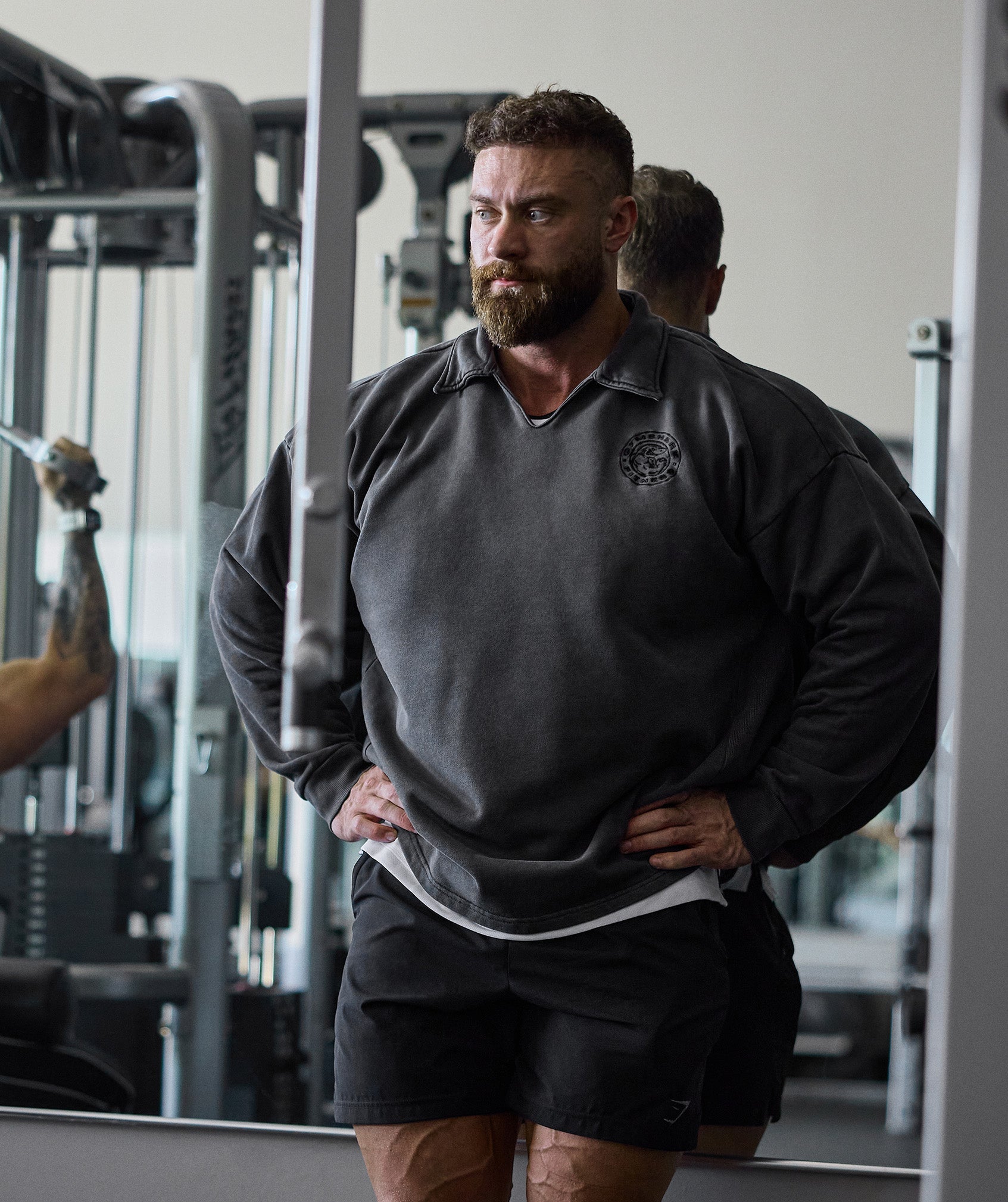 GYMSHARK Cozy-Fit Premium Legacy Crewneck - Jet Black