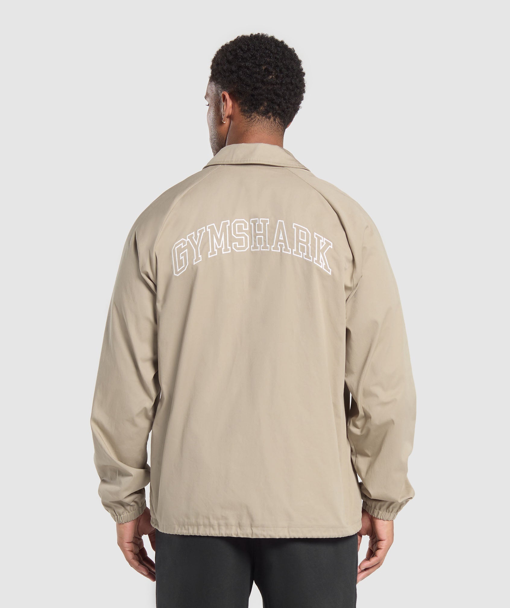 GYMSHARK GYMSHARK Men's Workout Essential Durable Canvas Coach Jacket - Breathable Training Windbreaker in Warm Sand Brown