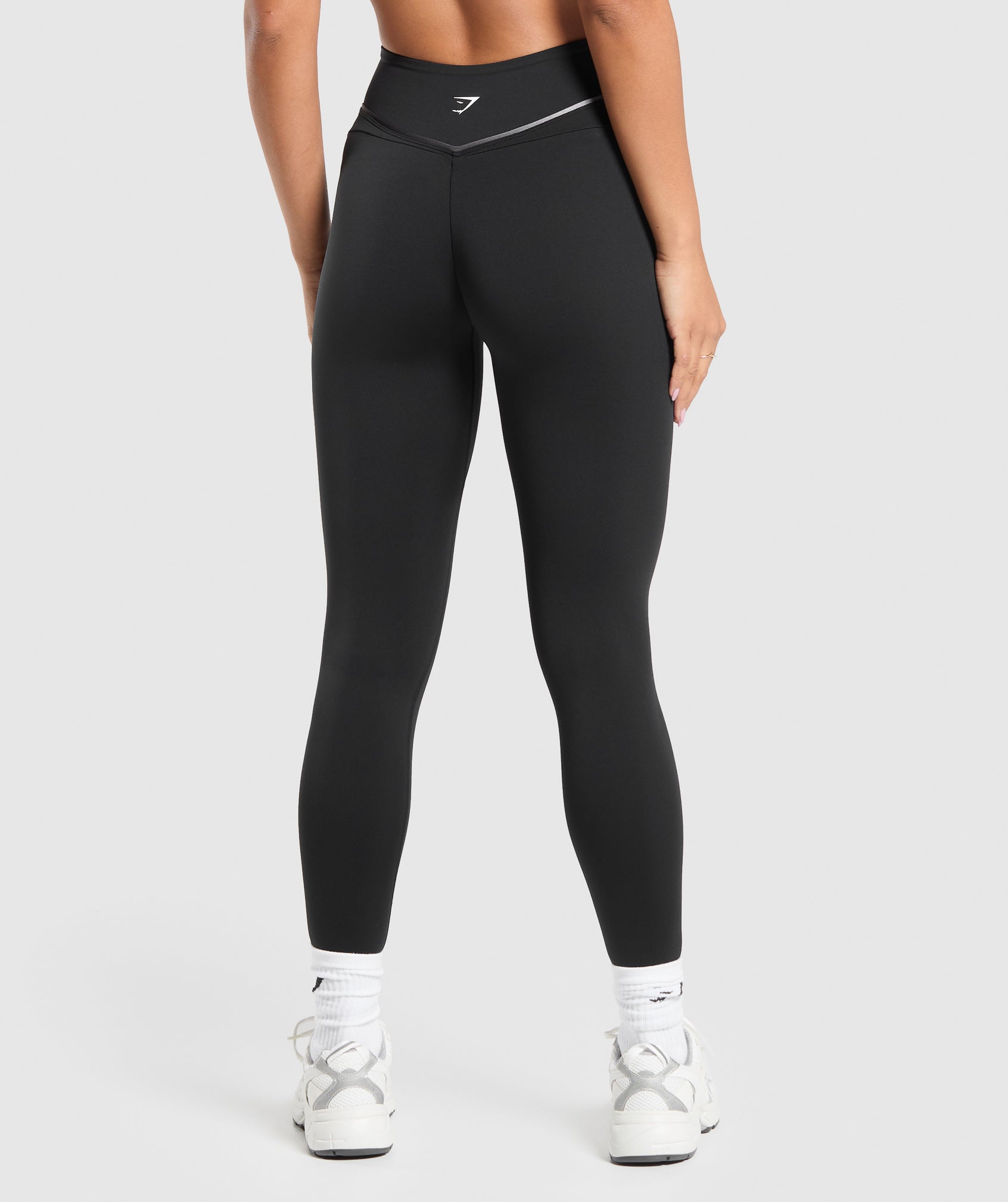 GYMSHARK GymShark Women's High-Waisted Sculpting Leggings - Onyx Black & Metallic Grey 
