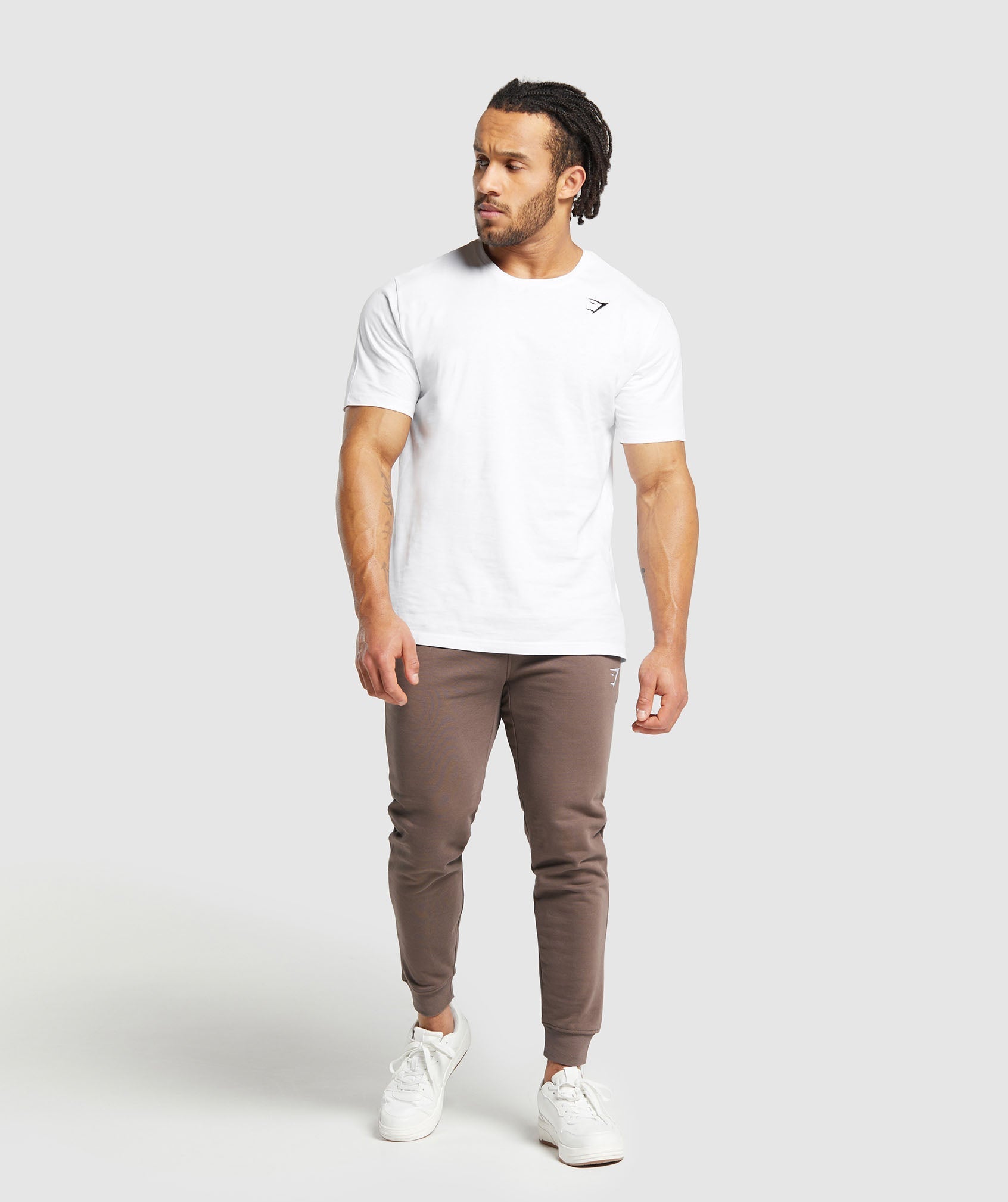 GYMSHARK Elevated Comfort Crest Joggers - Warm Truffle Brown Tones 
