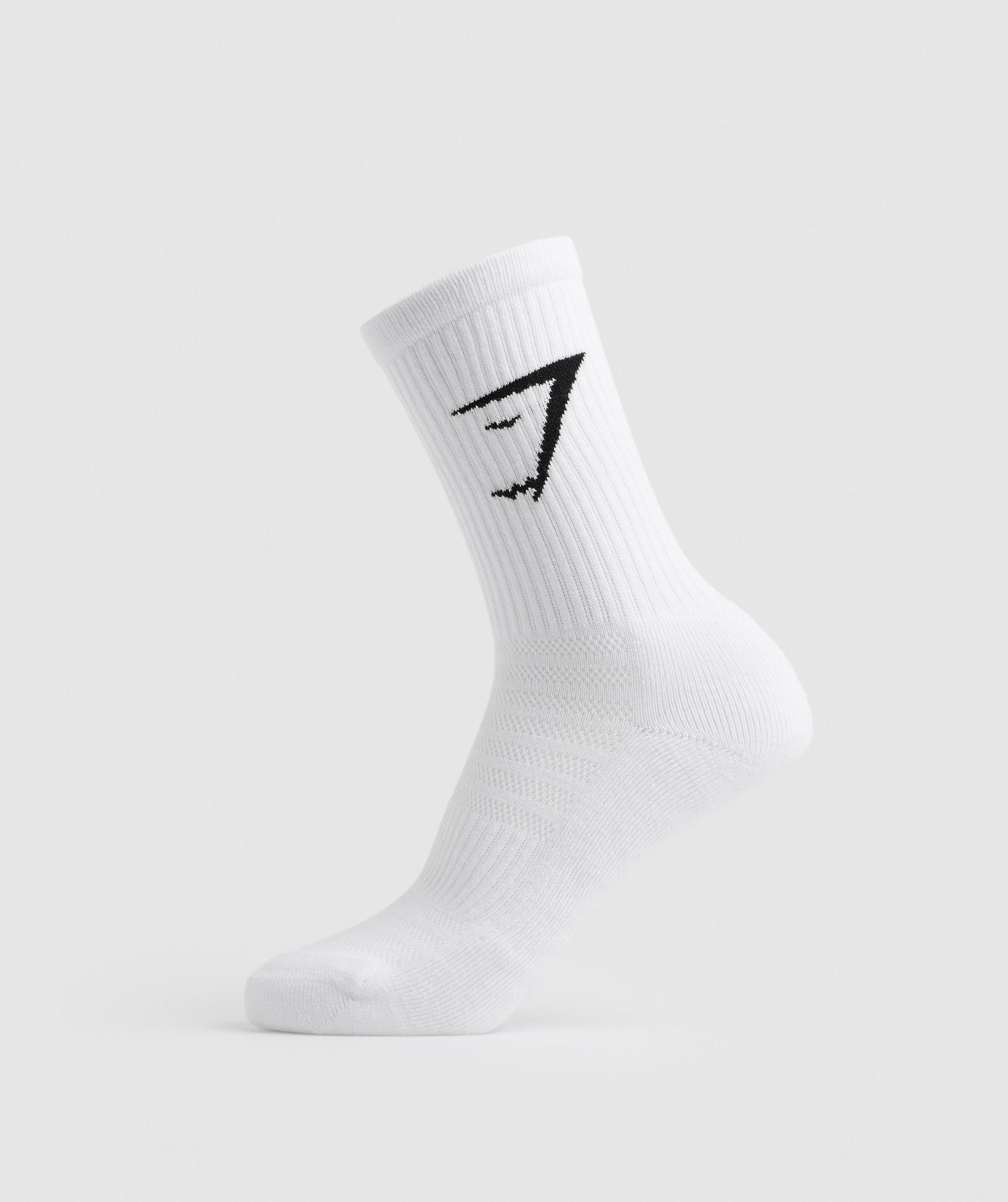 GYMSHARK Gymshark Performance Crew Socks 3-Pack - Breathable Athletic Socks in Crisp White 