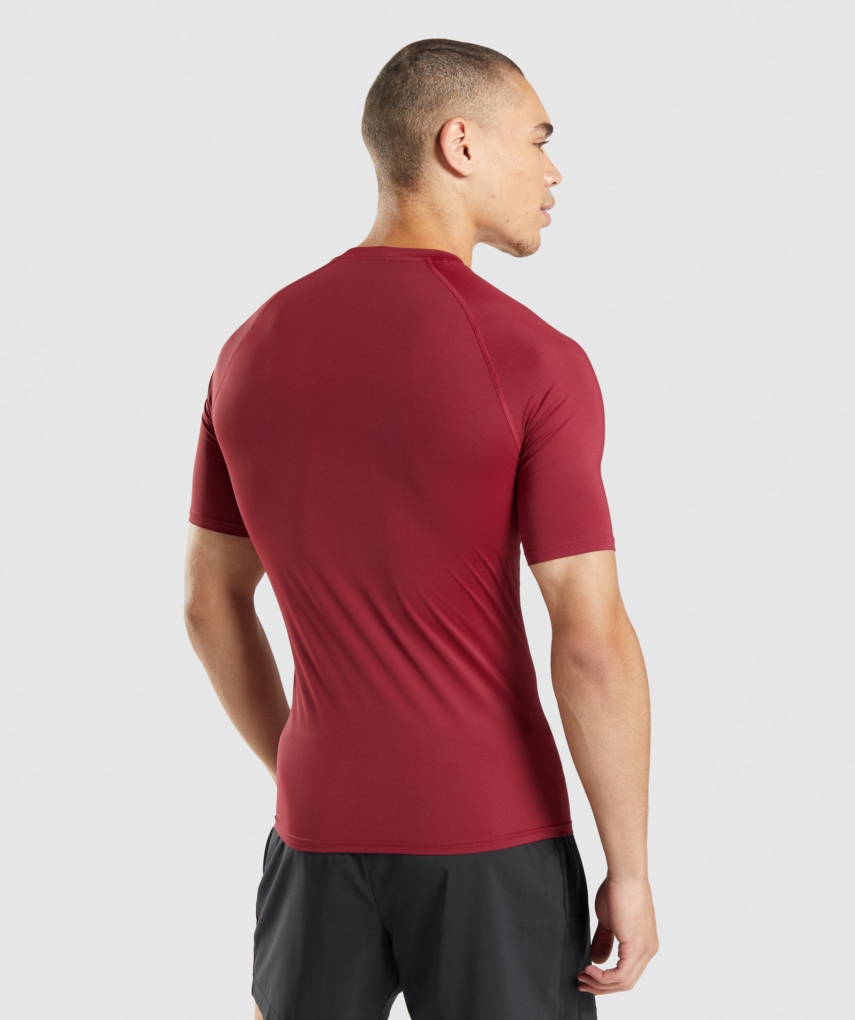 GYMSHARK Element Performance Baselayer Tee - Rich Burgundy 