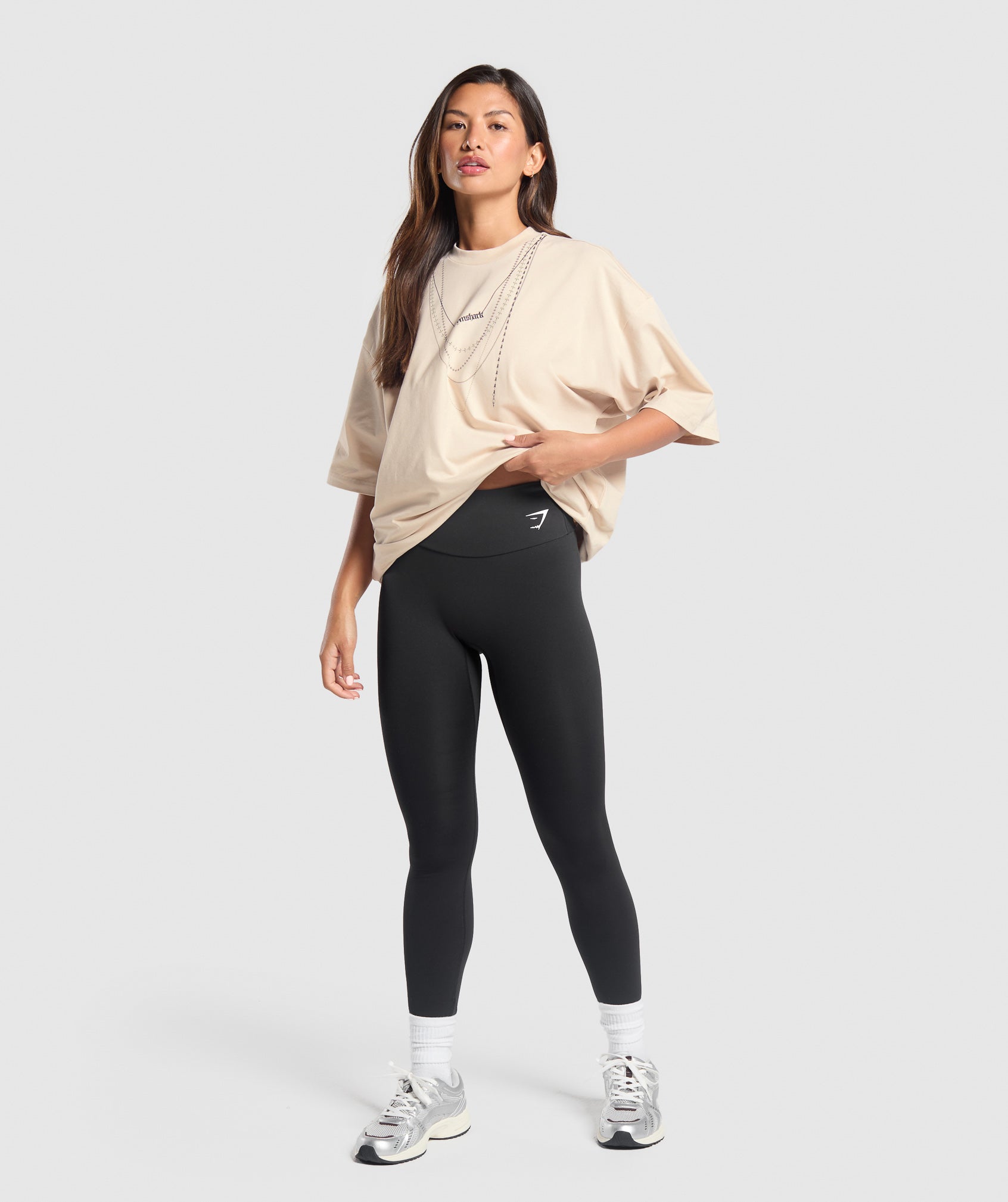 GYMSHARK Gymshark Elevated Link Detail Relaxed Fit Tee - Soft Sand