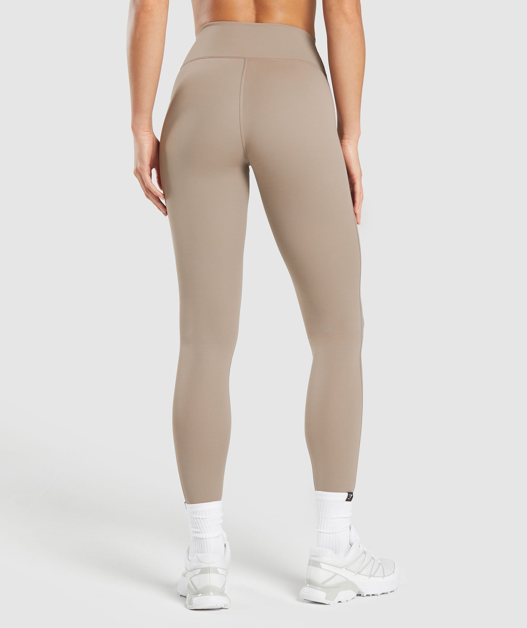 GYMSHARK Ultra-Comfort Elevate 2.0 Leggings - High-Waisted Performance Workout Pants in Rich Brown Tone 