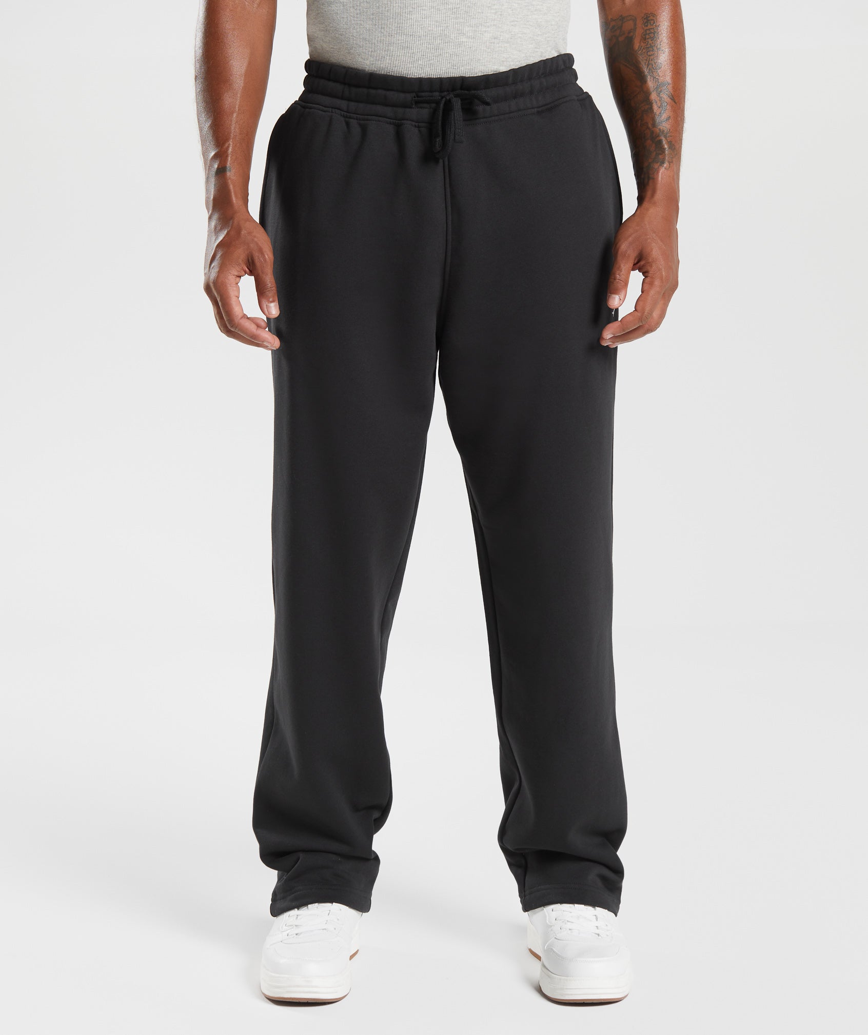 GYMSHARK Crest Classic Fit Jogging Pants - Onyx Black
