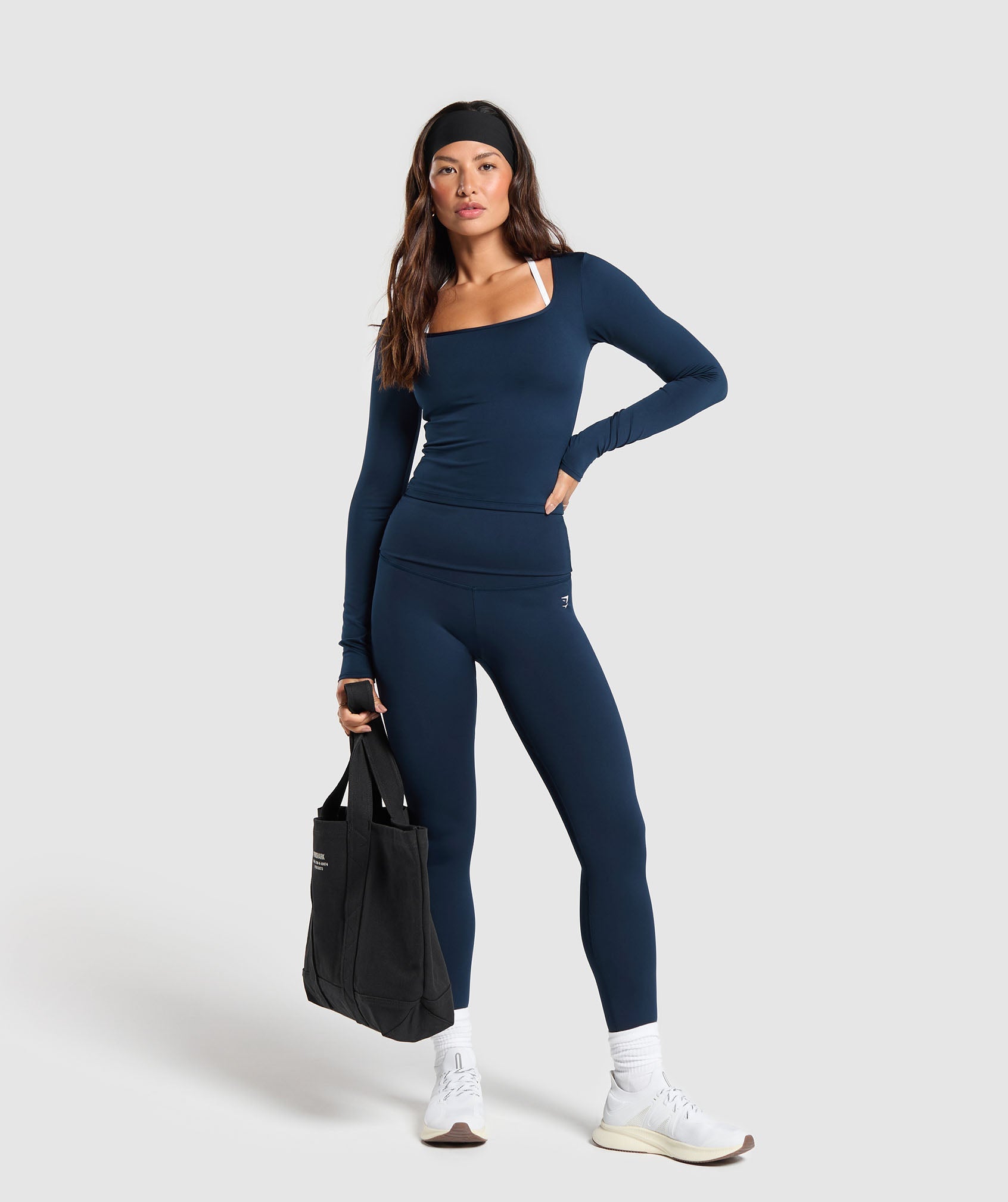 GYMSHARK Gymshark Everyday Soft Long Sleeve Mid-Length Tee - Classic Navy Blue