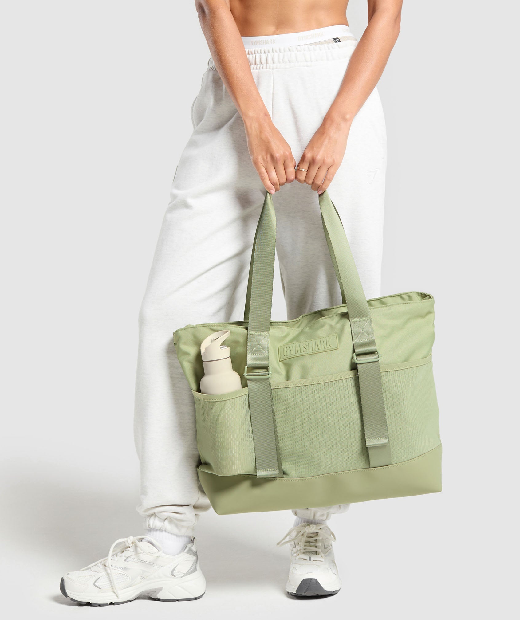 GYMSHARK Gymshark Stylish & Durable Everyday Gym Tote Bag - Sage Green Color, Perfect for Workouts & Daily Use