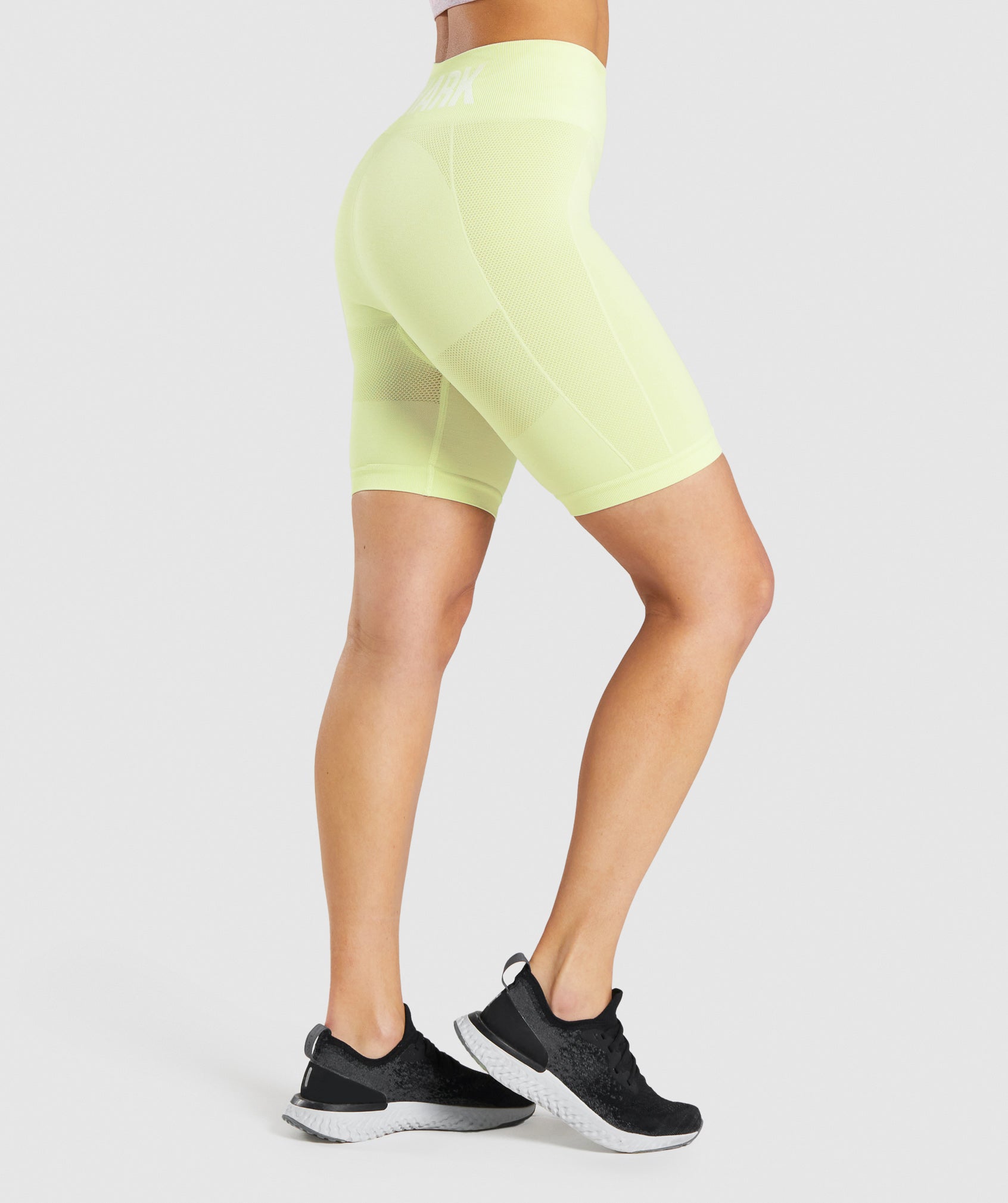 GYMSHARK FlexFit Cycling Shorts - Breathable Light Green Marl Activewear for High-Performance Workouts