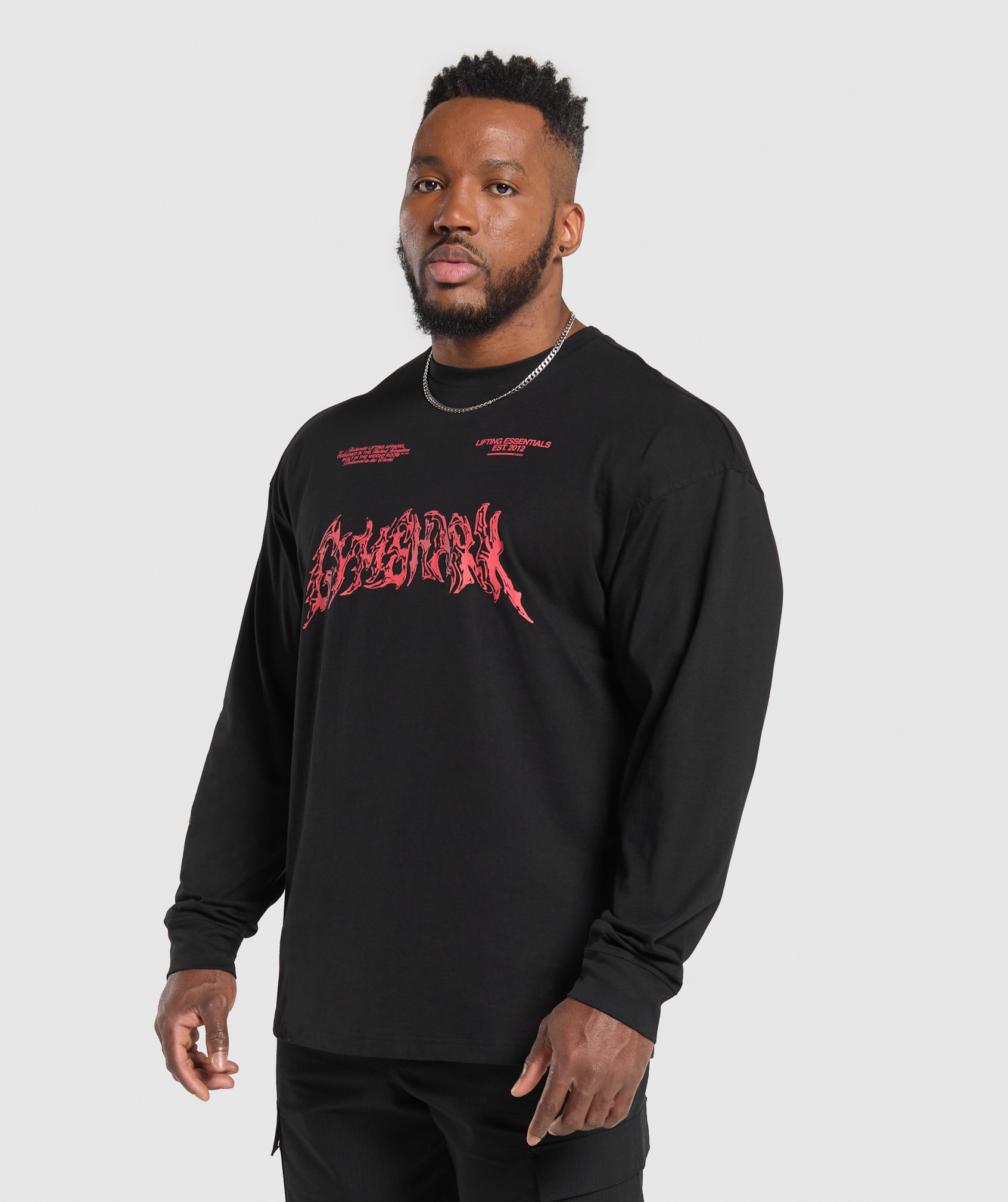 GYMSHARK Strength-Building Metal Graphic Long Sleeve Training Tee - Black 
