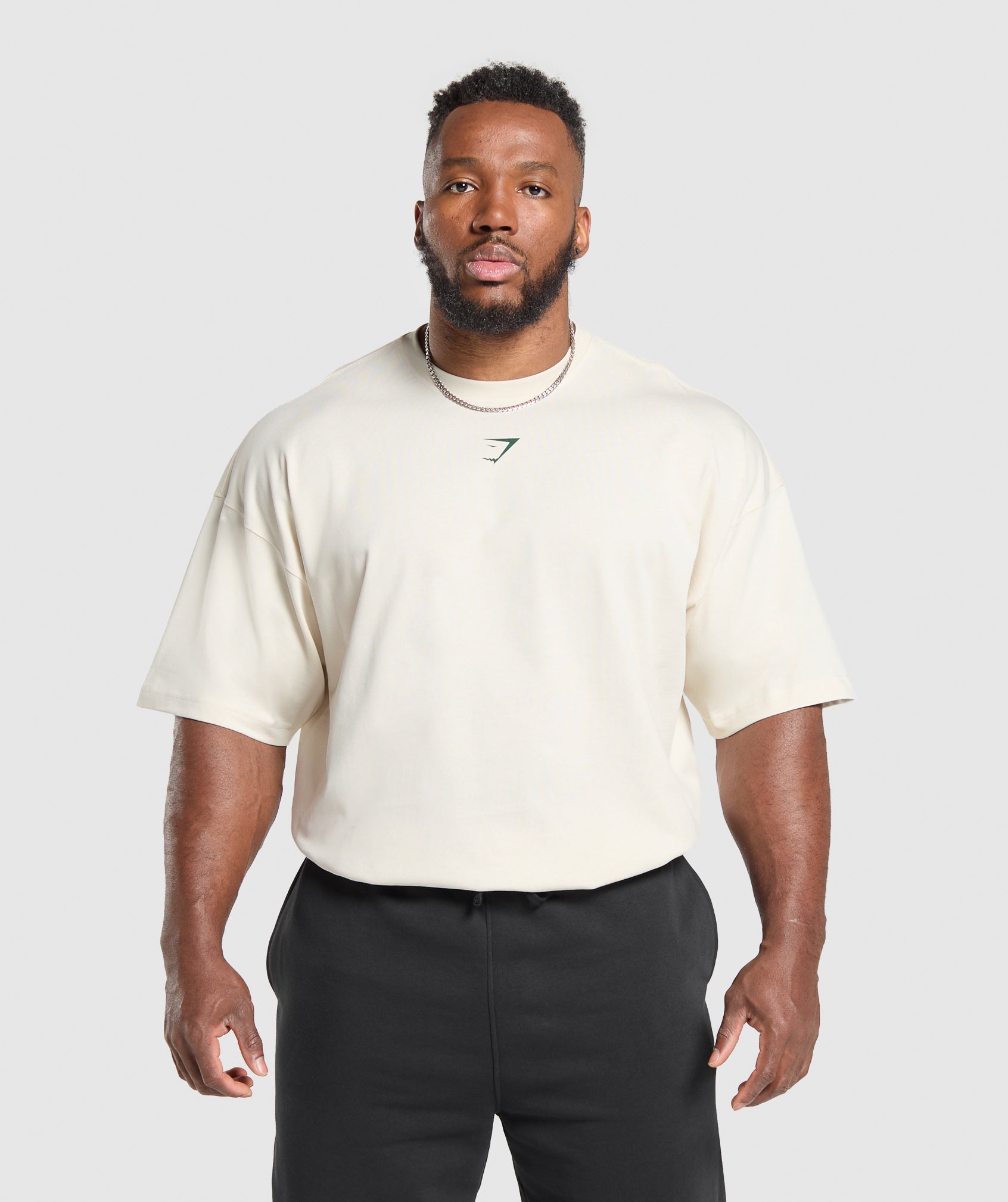GYMSHARK Performance Lift Crew Tee - Oat Heather/Classic Green 