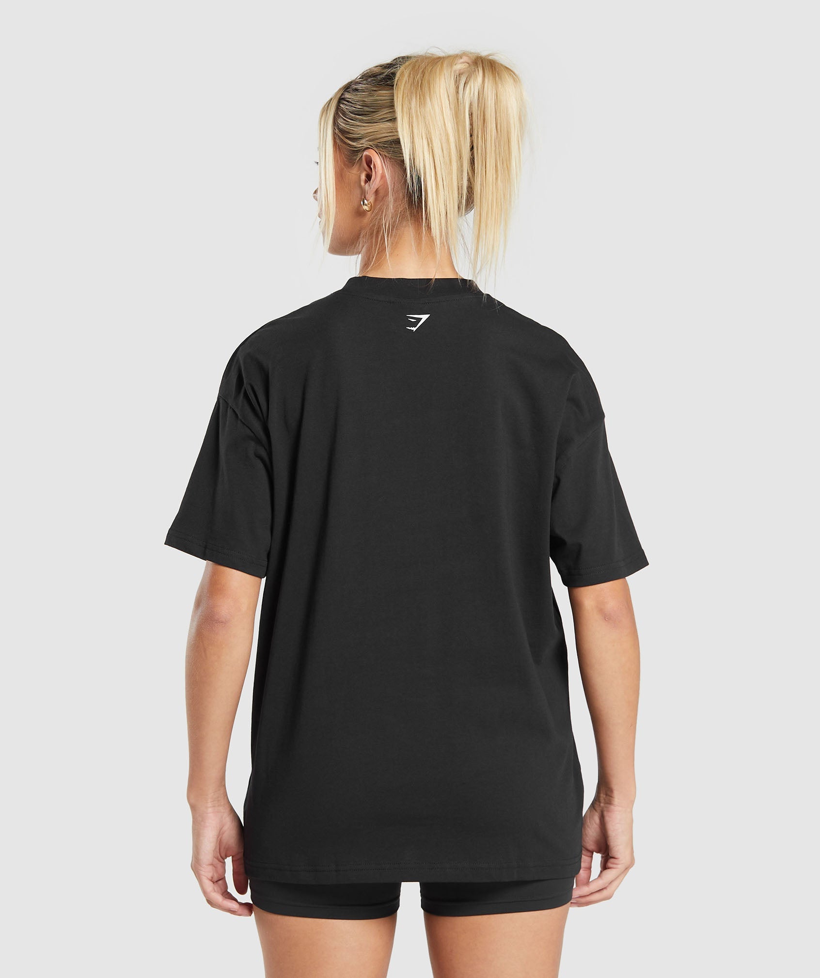 GYMSHARK Gymshark Vintage-Inspired Care Label Print Relaxed Fit Tee in Classic Black 