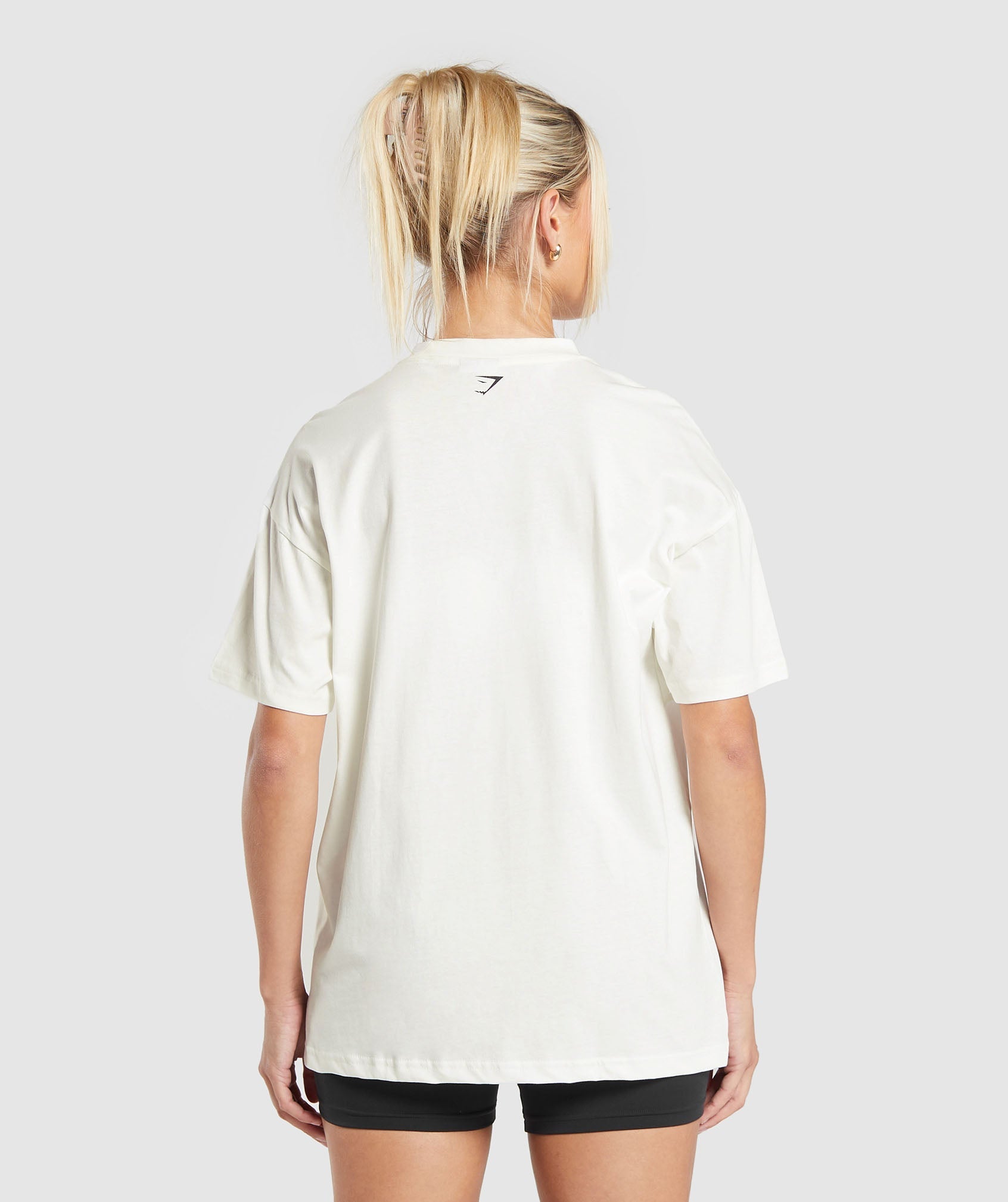 GYMSHARK Vintage-Inspired Care Label Graphic Relaxed Fit Tee - Cream White 