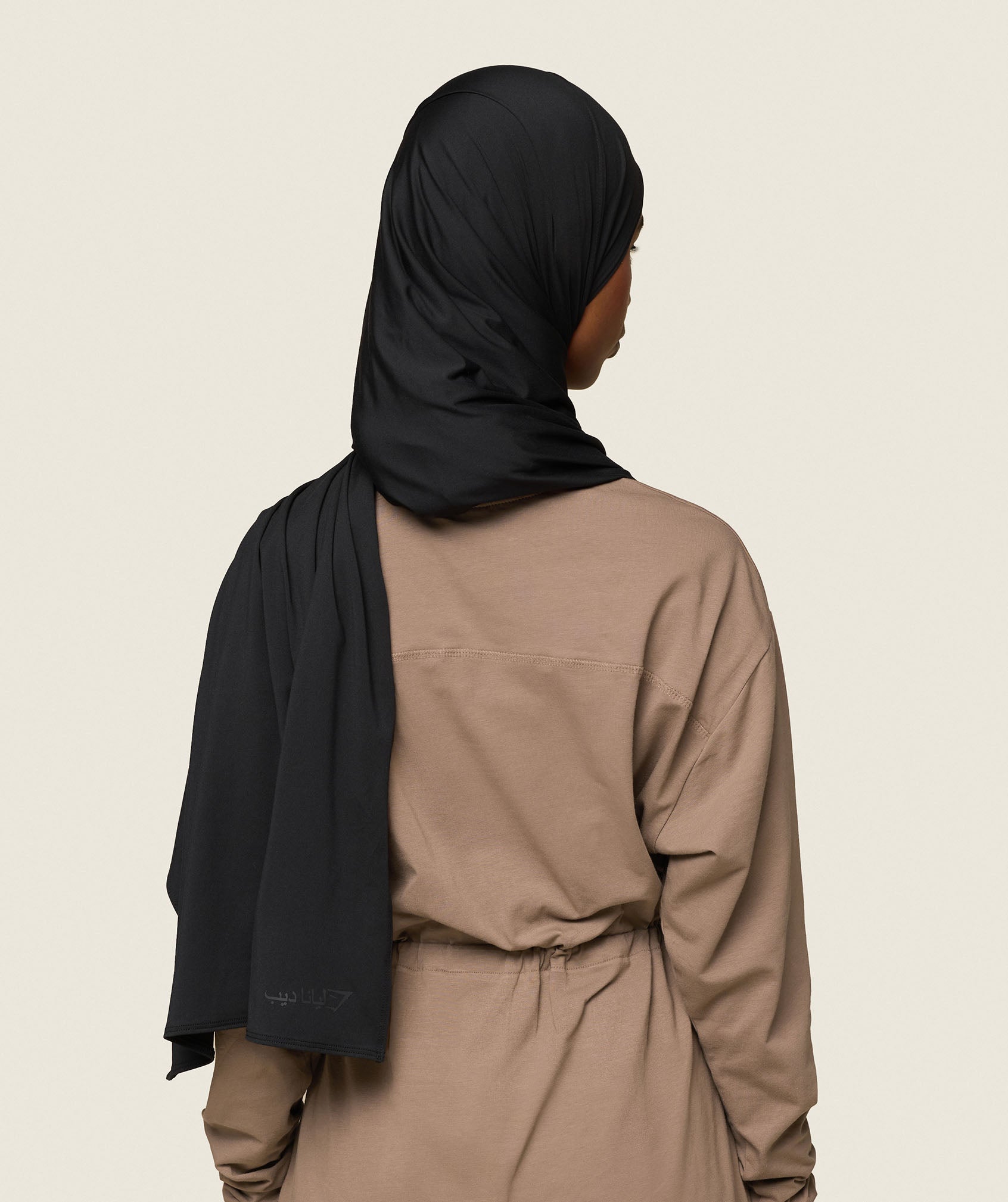 GYMSHARK Gymshark GS x Leana Deeb Performance Hijab Scarf - Onyx Black