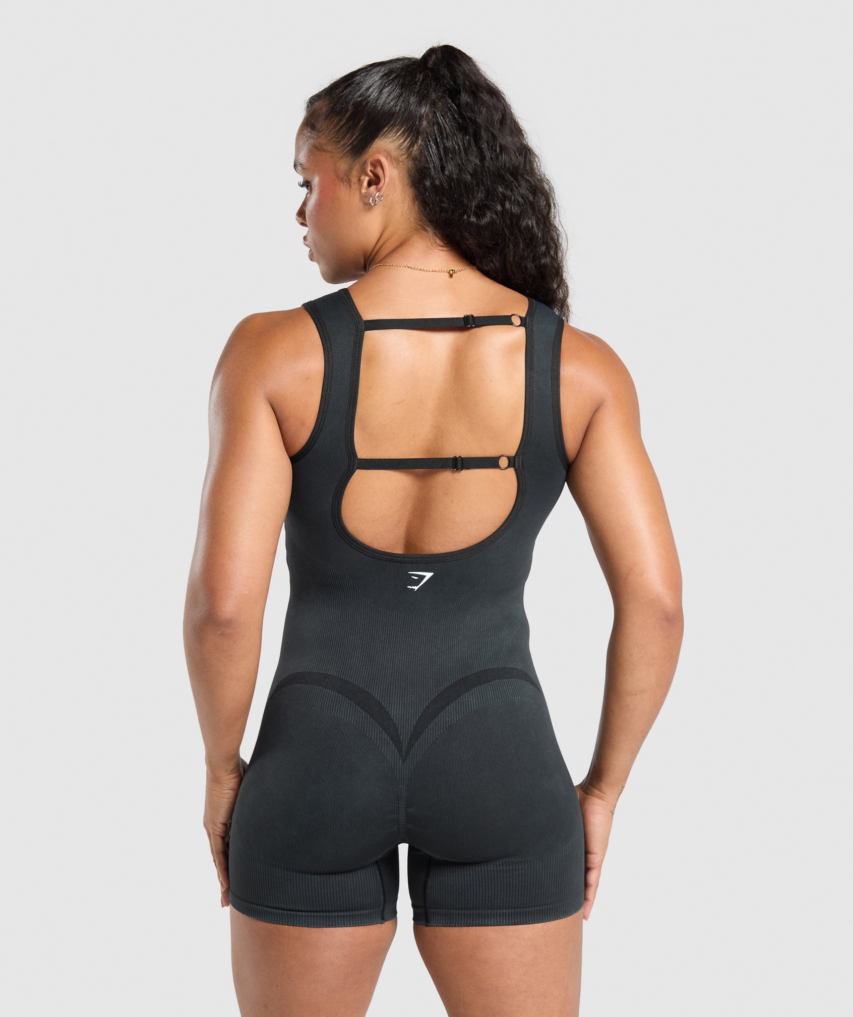 GYMSHARK Gymshark Ultra-Seamless Training Top - All-In-One Performance Apparel in Jet Black 