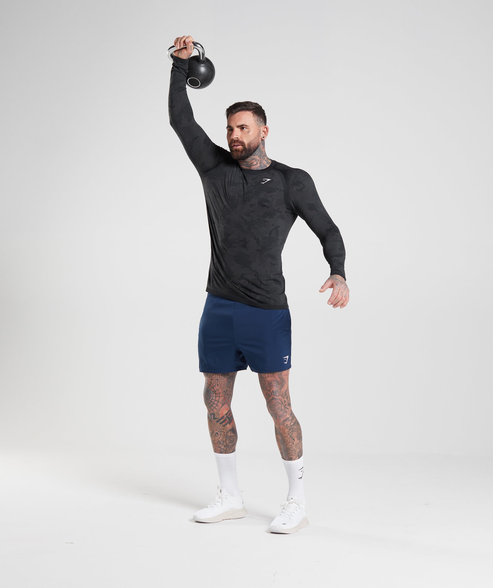 GYMSHARK Geo Seamless Long Sleeve Performance Tee - Charcoal Heather & Black Colorblock 