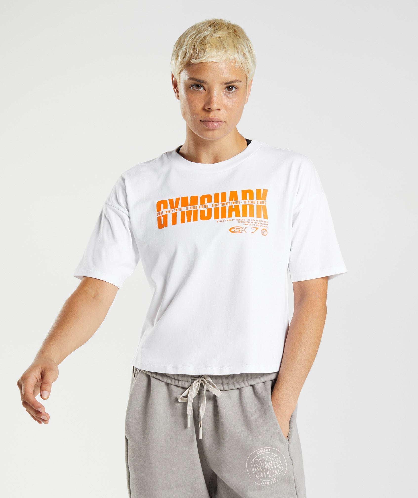 GYMSHARK GS10 Anniversary Mid-Length Performance Tee - Crisp White