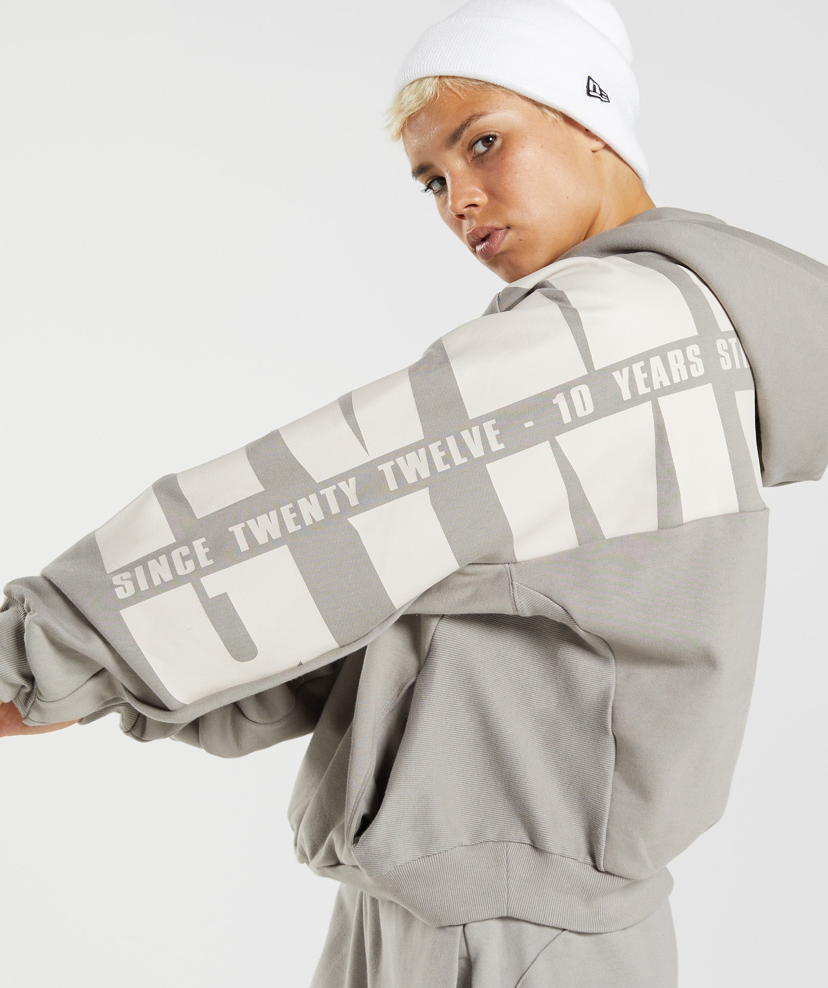 GYMSHARK Gymshark GS10 Year Soft Vintage Pullover Hoodie - Ecru/Brown Tone, Fall Winter Collection 
