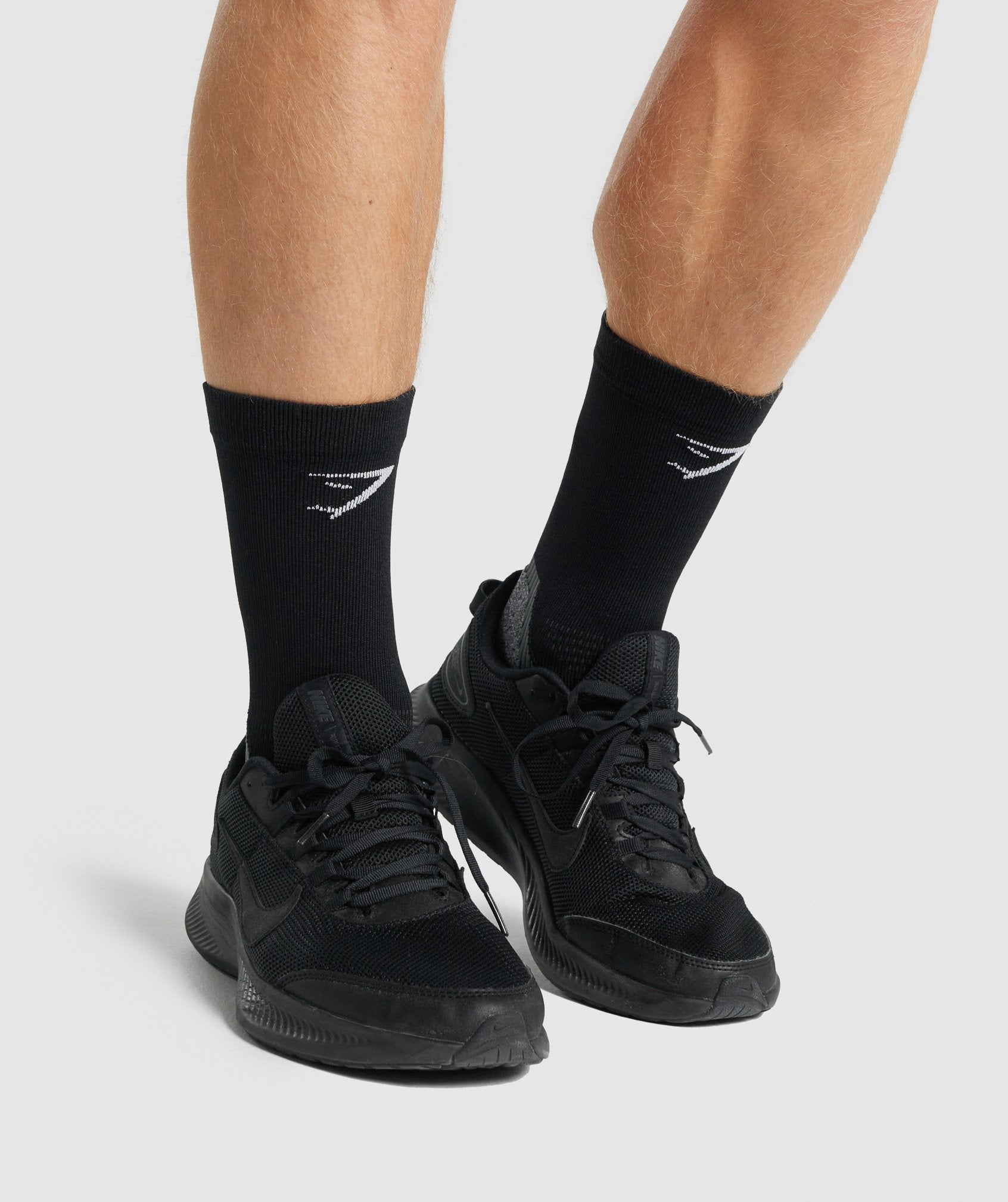 GYMSHARK Gymshark Performance-Fit Running Socks - Cushioned Breathable Design for Marathon & Everyday Training (Midnight Black) 