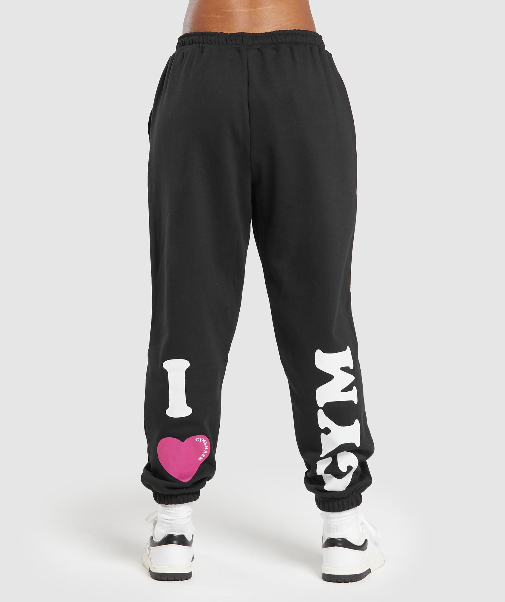 GYMSHARK GYMSHARK Fitness-Loving High-Waisted Jogger Pants - Classic Black