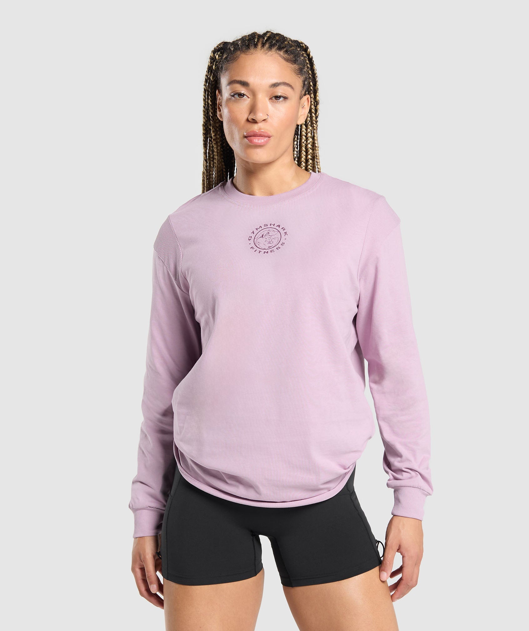 GYMSHARK Gymshark LEGACY RELAXED-FIT LONG SLEEVE CREWNECK - SOFT LILAC SHADE | COZY WINTER ESSENTIAL